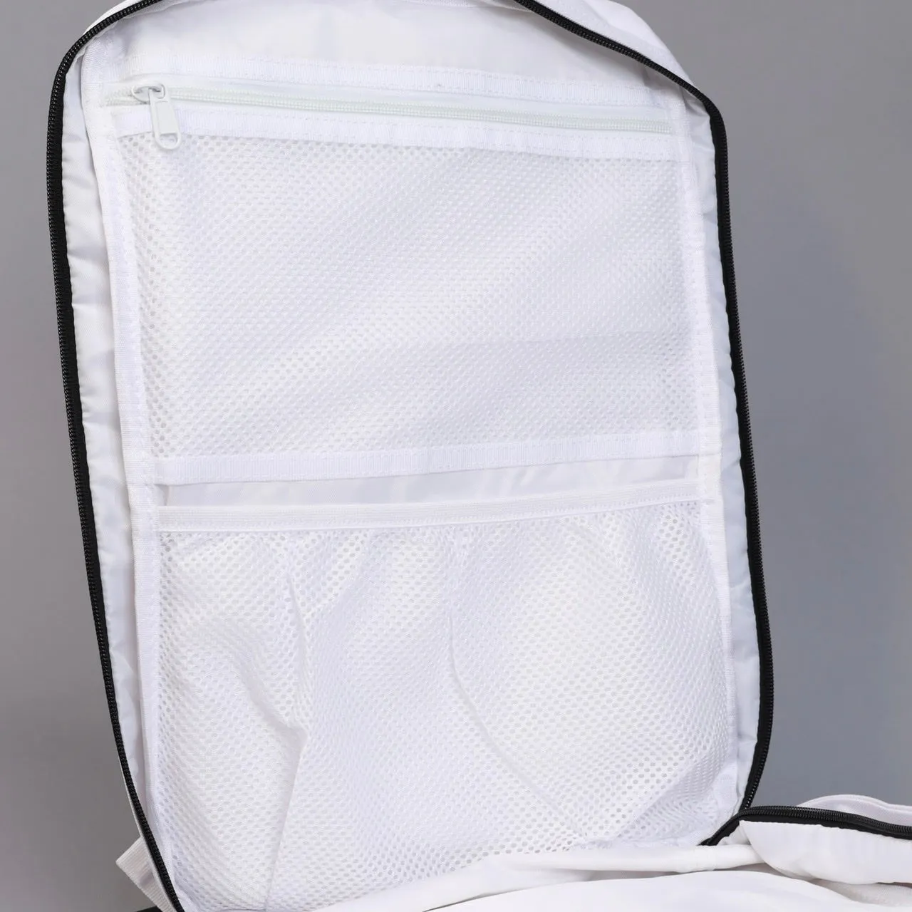 35L Backpack Polar White