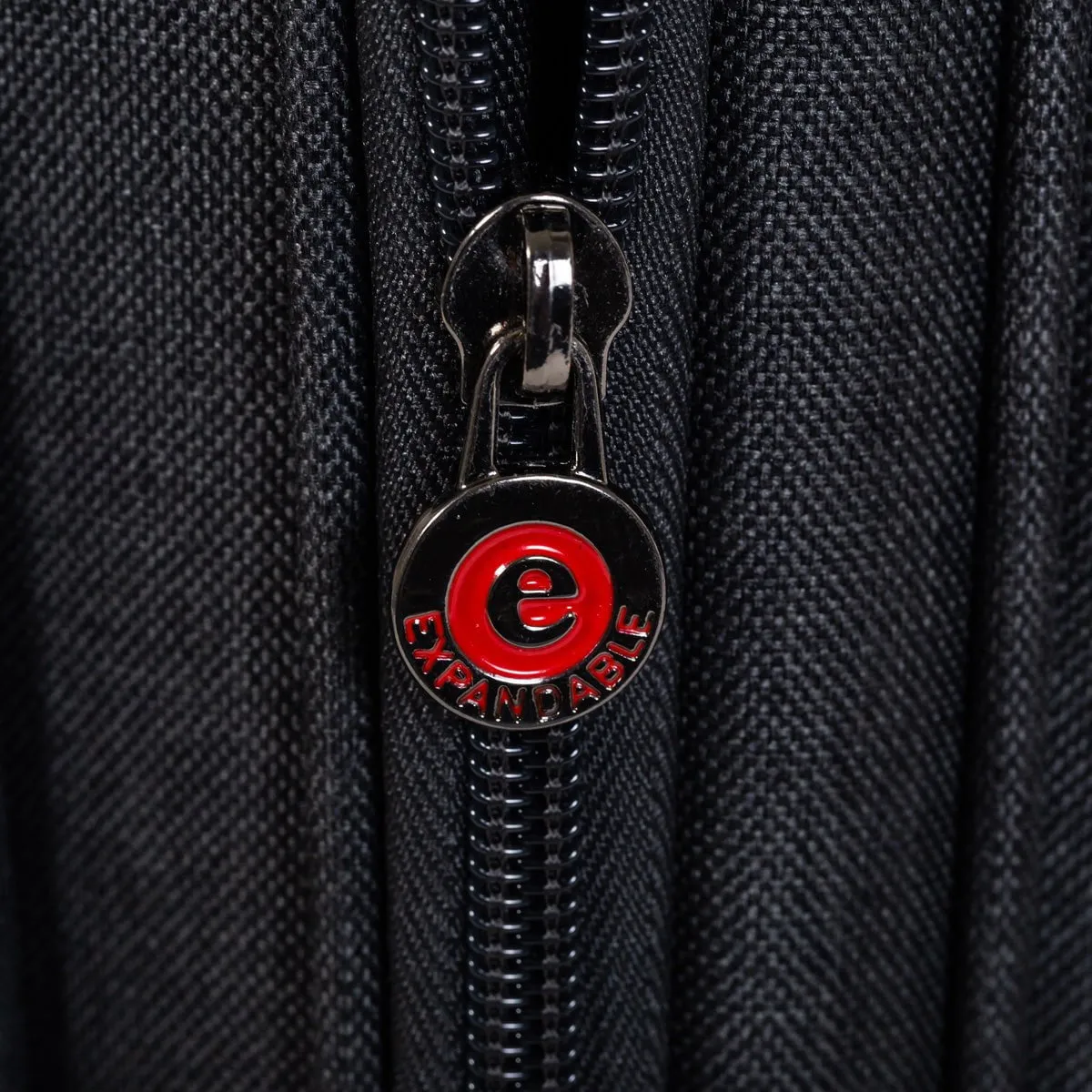 Air Canada Indigo Lite Medium Expandable Spinner Luggage