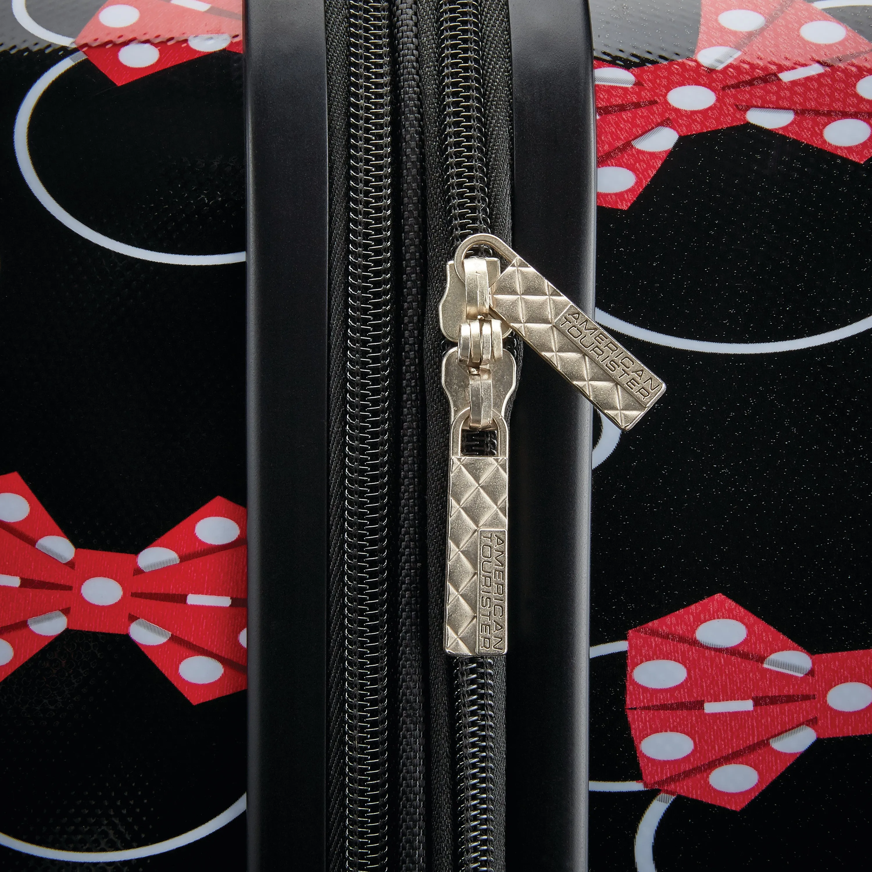 American Tourister Disney 21" Hardside Spinner