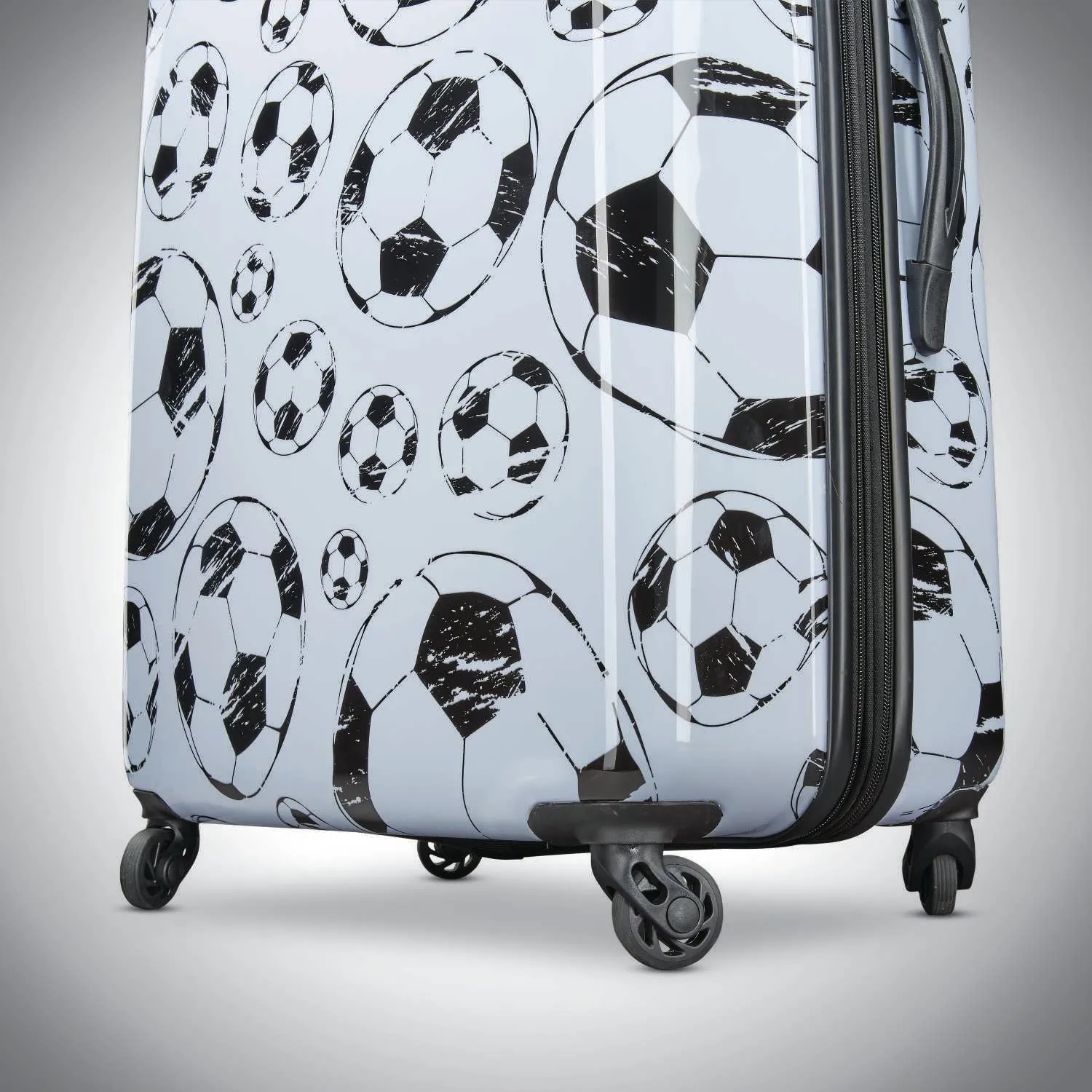 American Tourister Moonlight 28" 4-Wheel Large Luggage