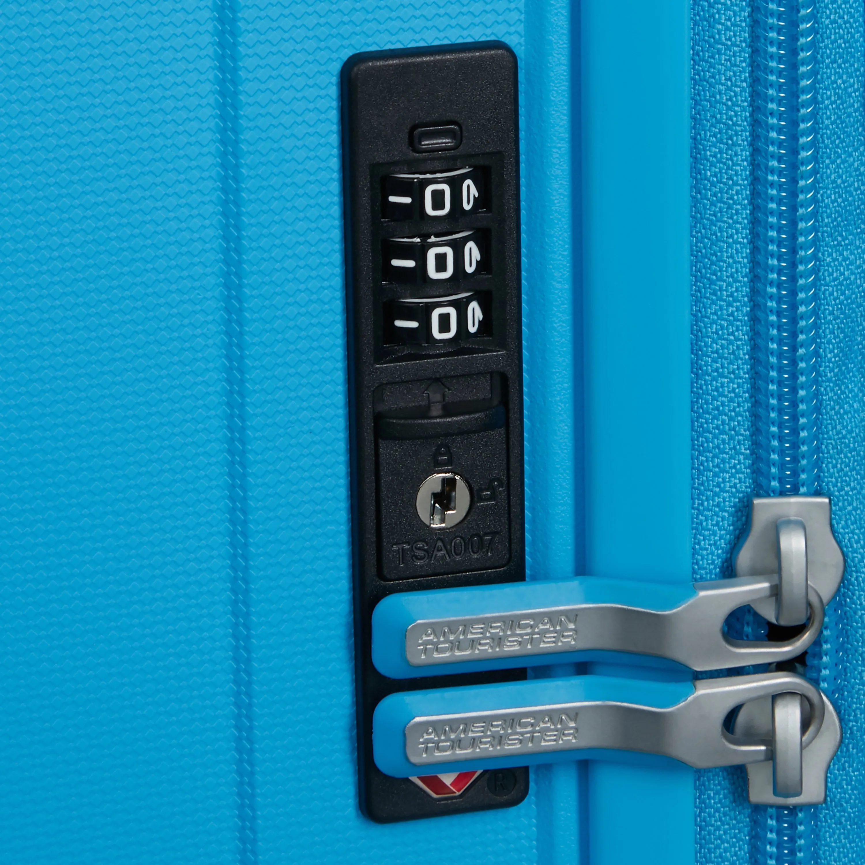 American Tourister Rejoy Spinner Expandable 3-Piece Luggage Set