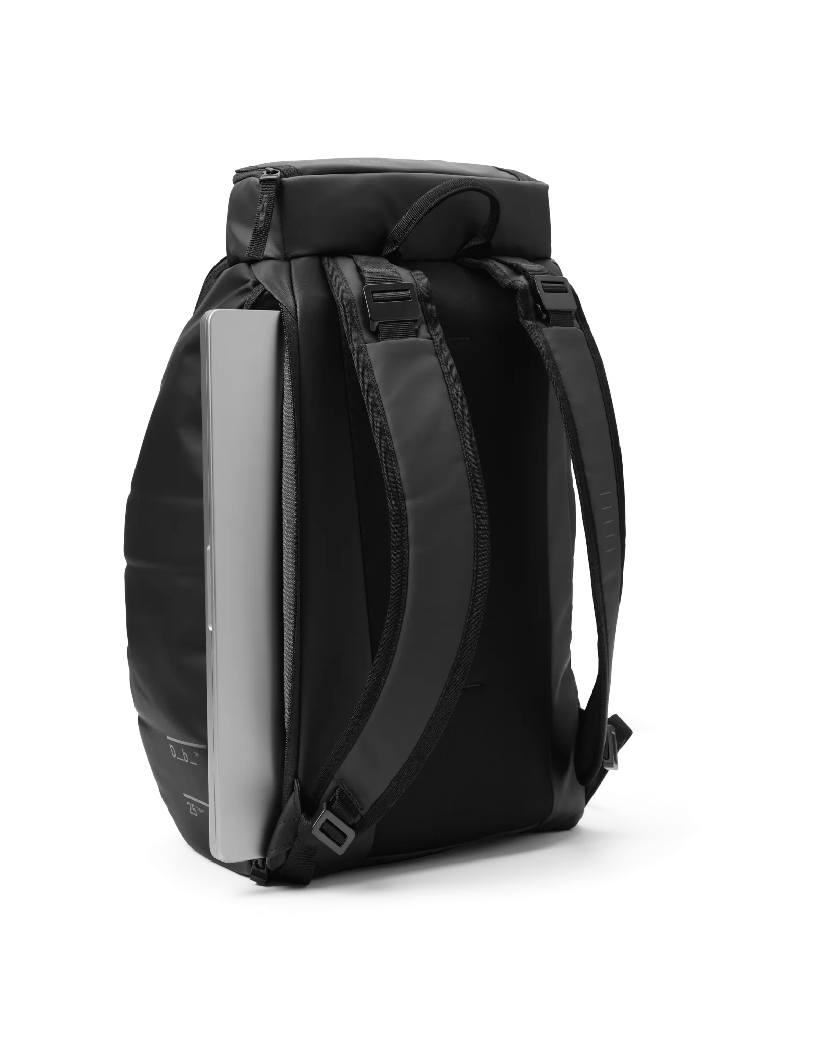 D_b_ Hugger Backpack 25L