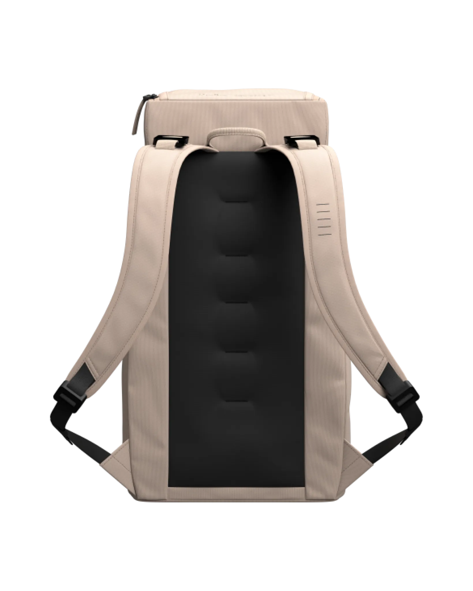 D_b_ Hugger Backpack 25L
