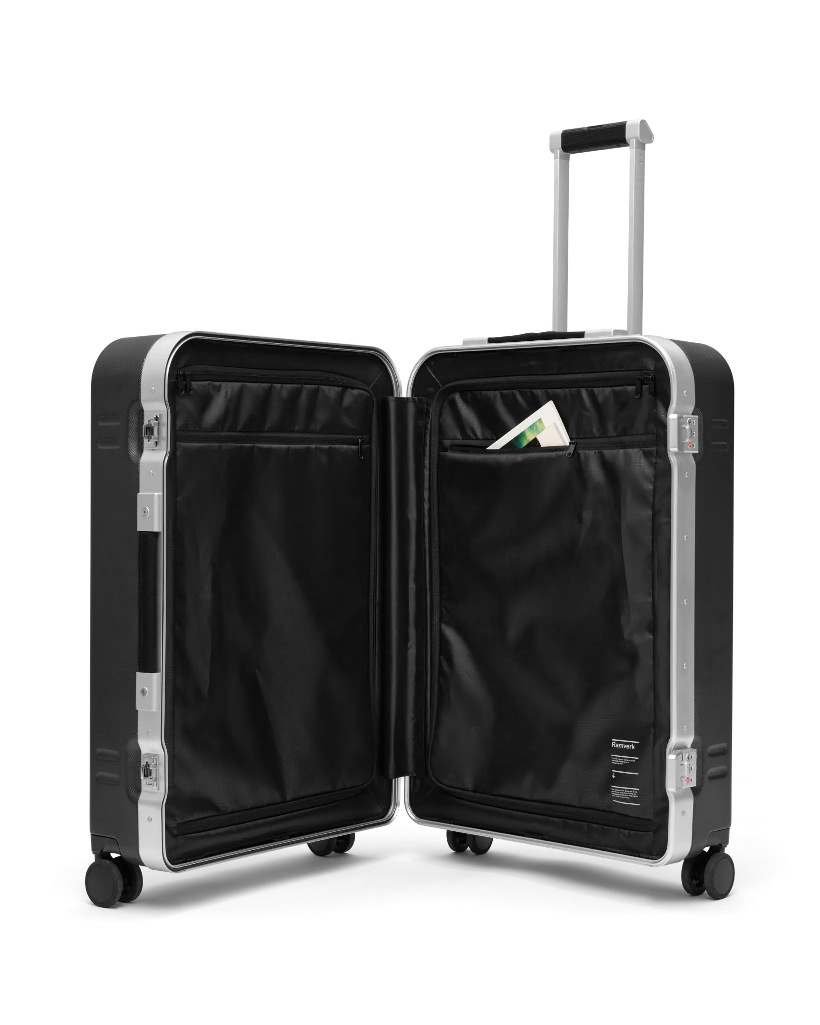 D_b_ Ramverk Pro Large Check In Spinner Luggage