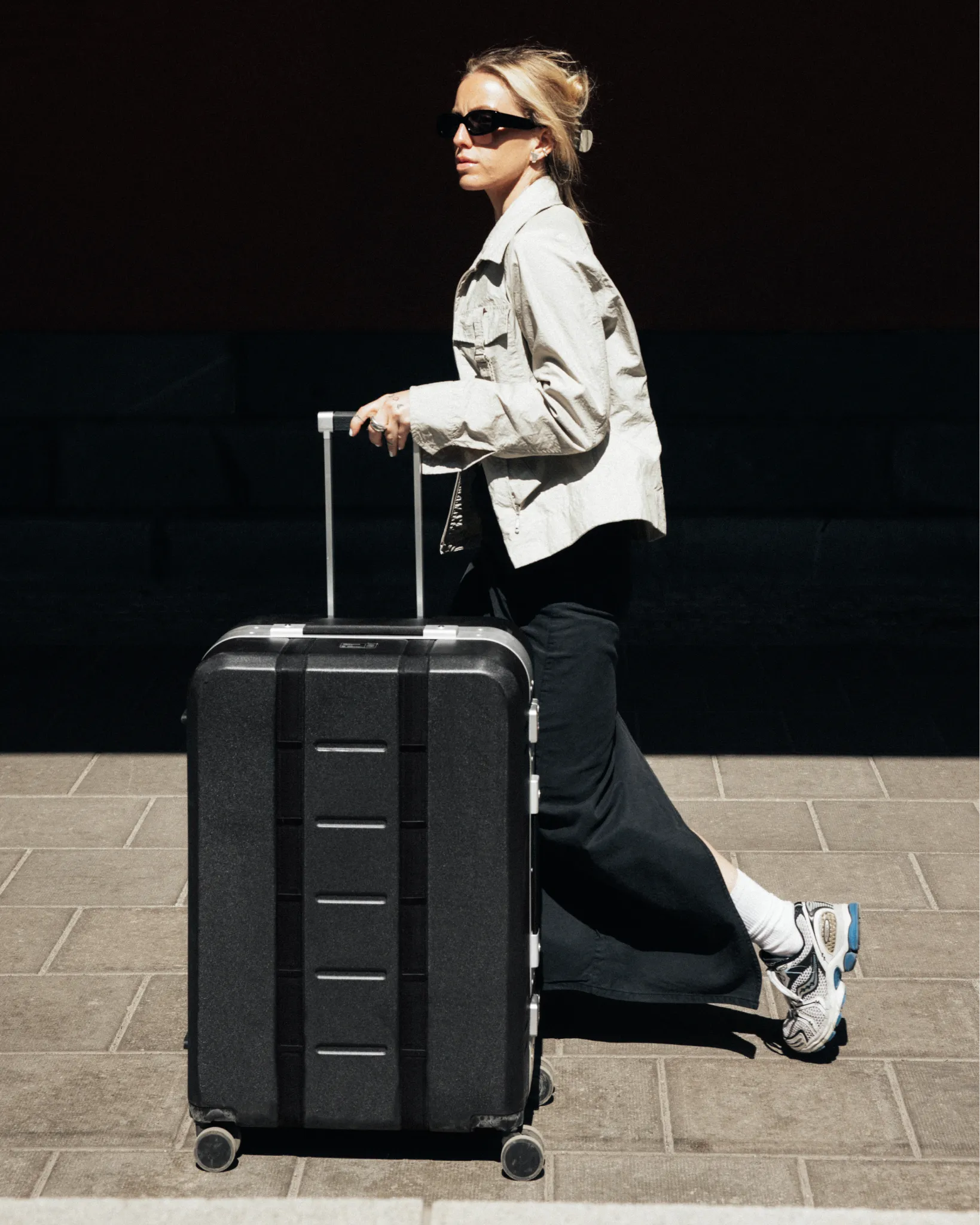 D_b_ Ramverk Pro Large Check In Spinner Luggage