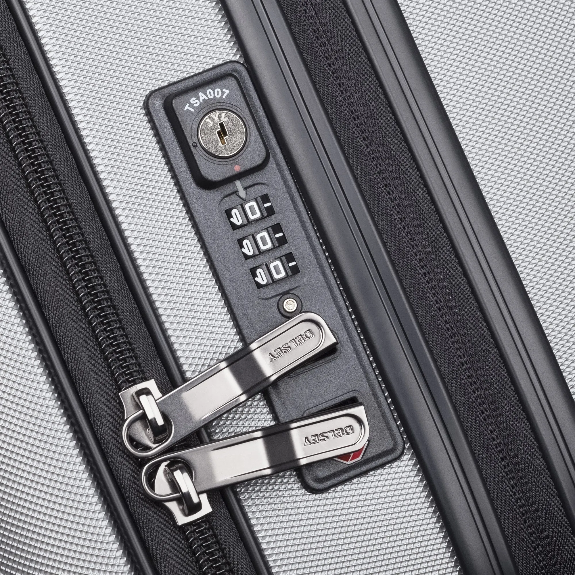 DELSEY Paris Cruise Hardside 25" 4-Wheel Medium Luggage