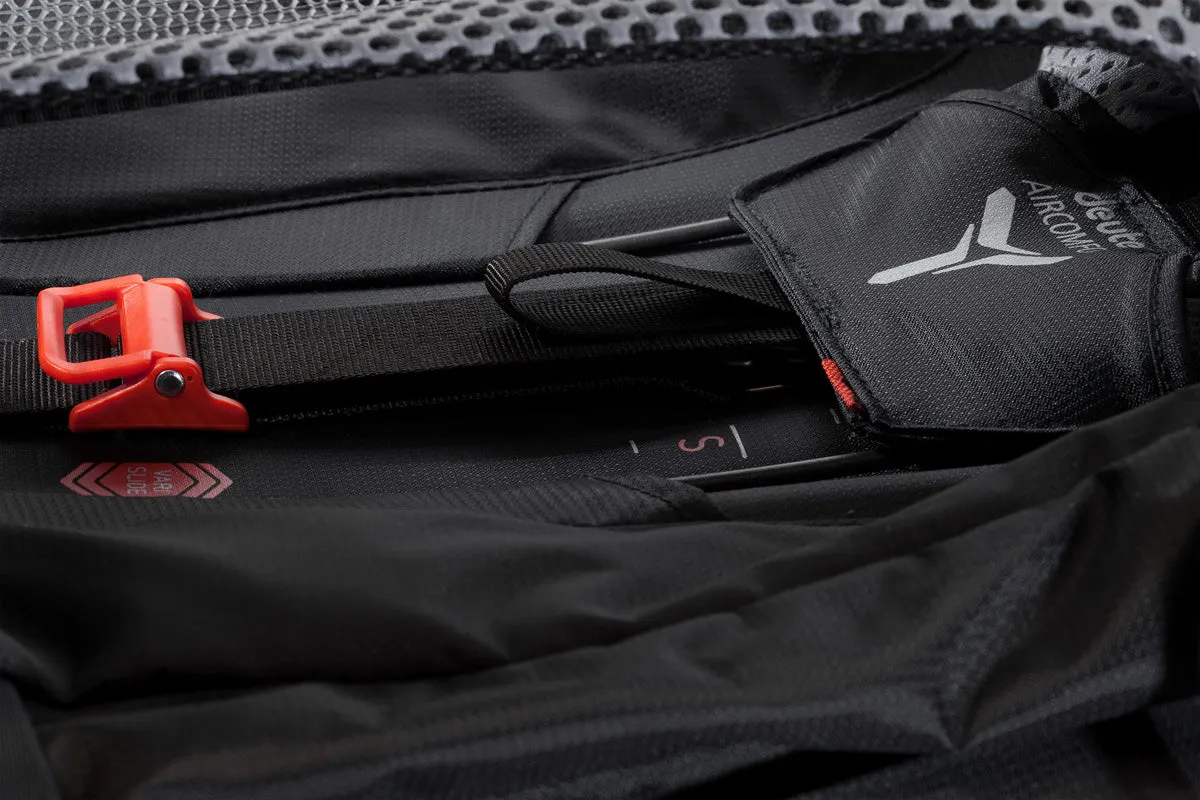 Deuter Futura Vario Hiking Backpacks