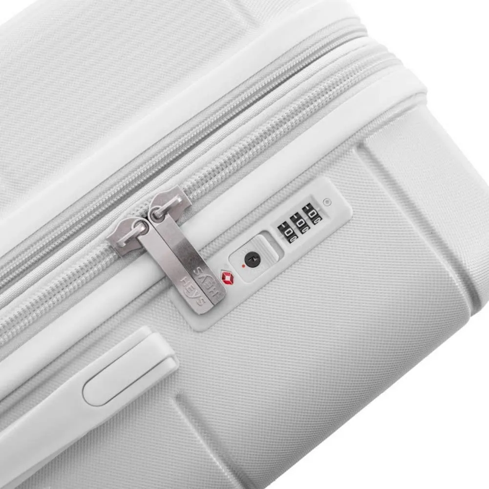 Heys America Neo 21" 4-Wheel Carry-On Luggage