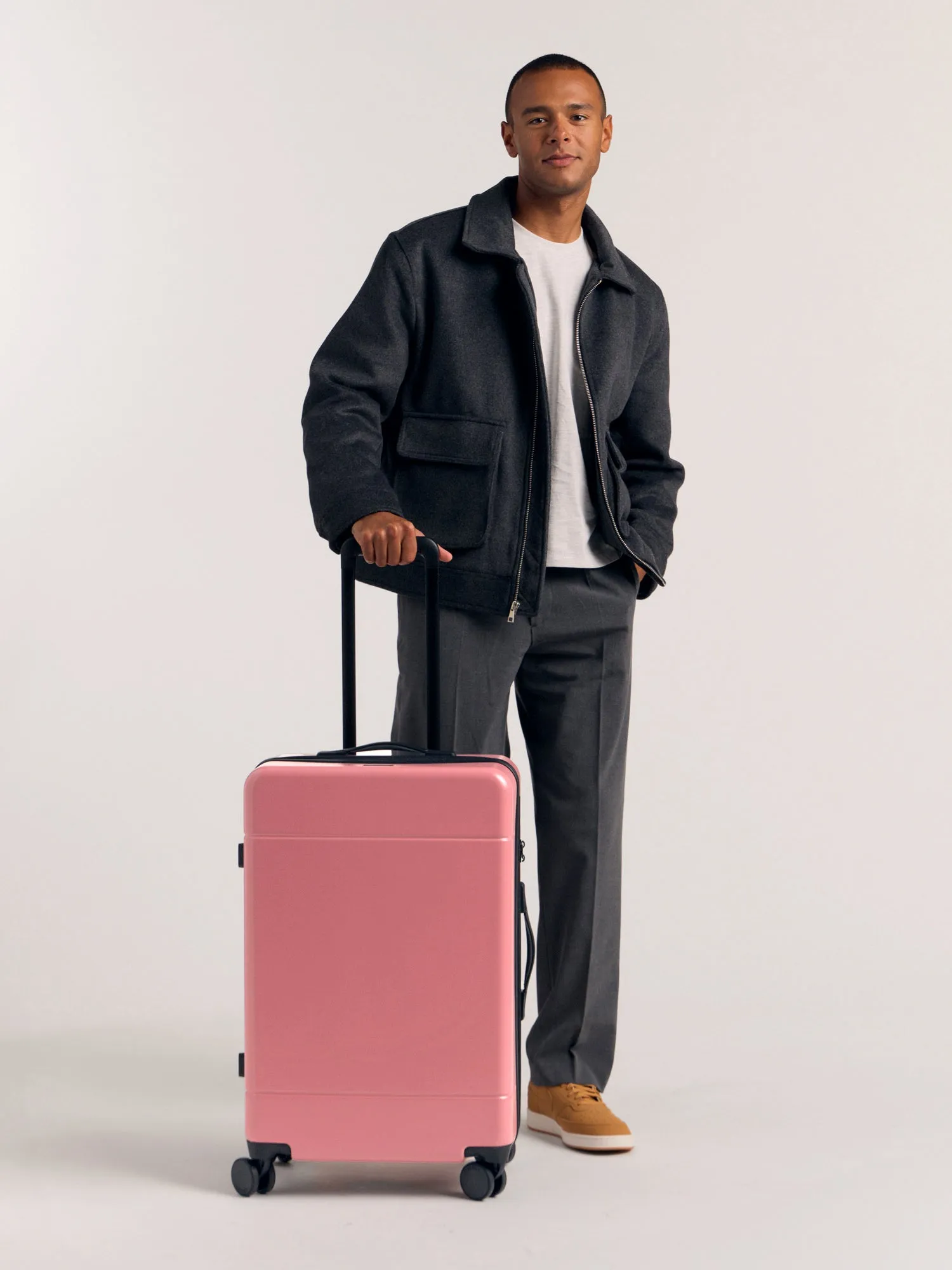 Hue Medium Luggage