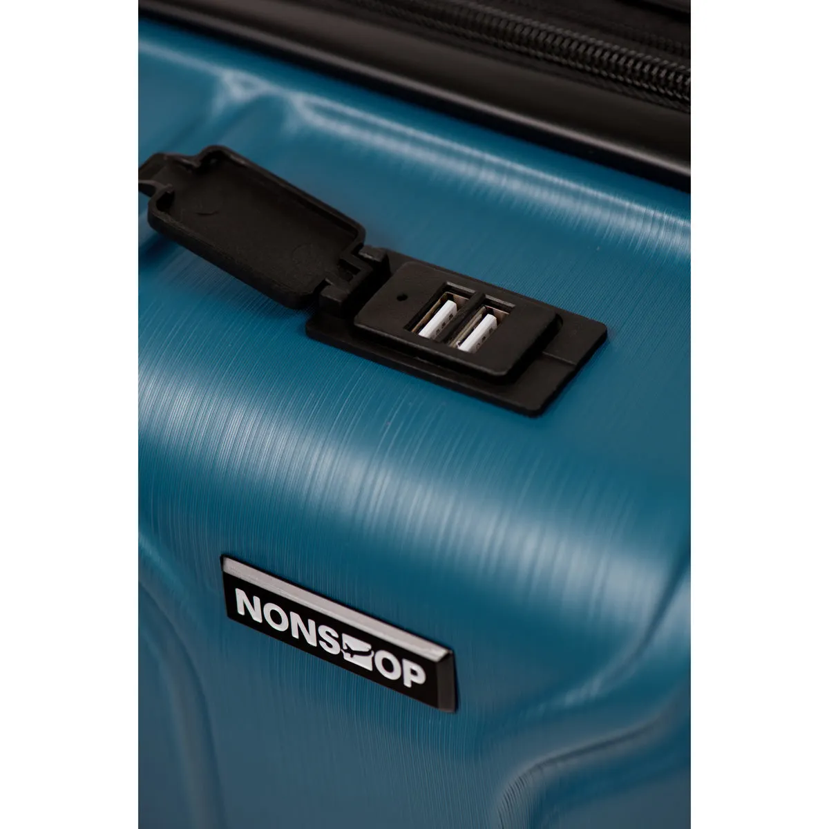 NONSTOP New York 3-Piece Expandable Spinner Luggage Set and 3-Piece Packing Cube Set