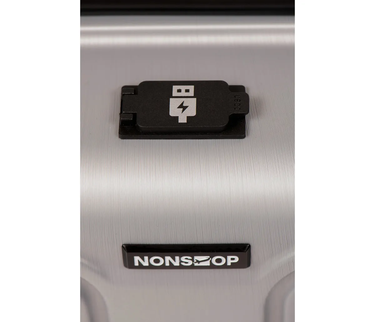 NONSTOP New York 3-Piece Expandable Spinner Luggage Set with Powerbank & 3-Piece Packing Cube Set