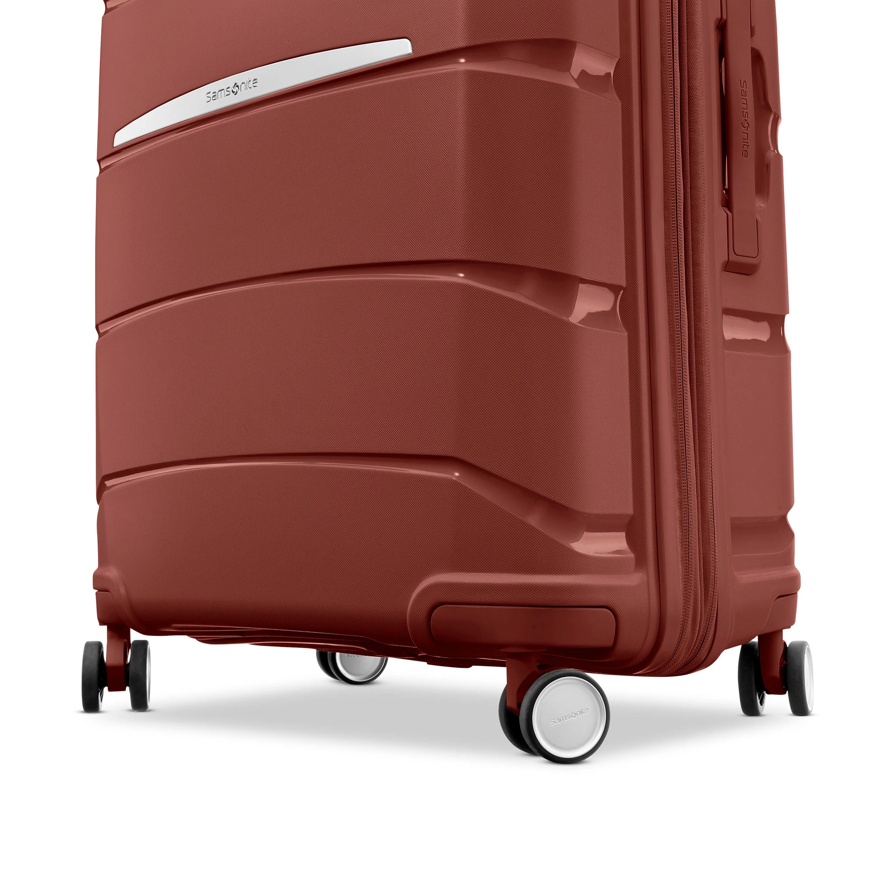 Outline Pro Carry-On Spinner 21"