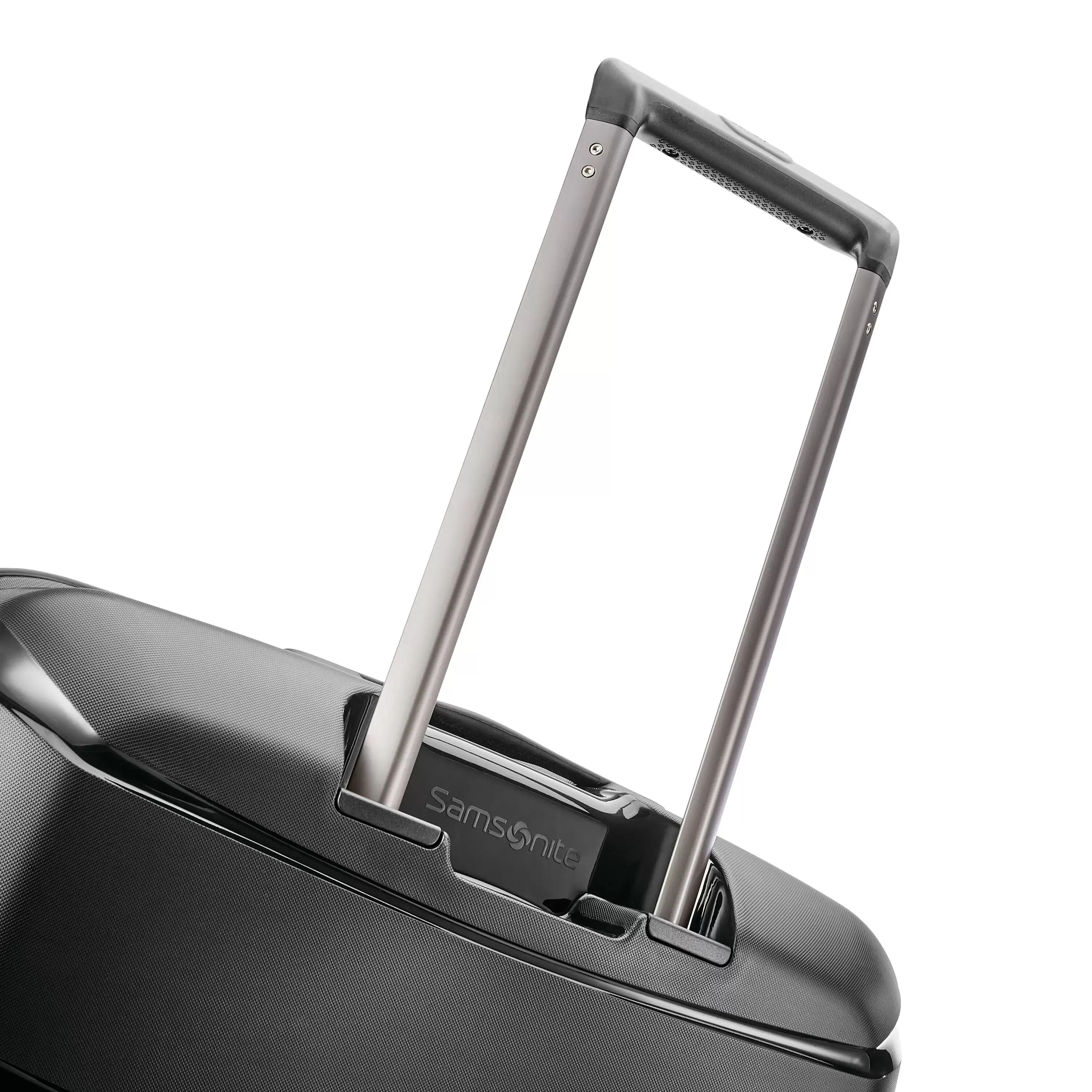 Outline Pro Carry-On Spinner 21"