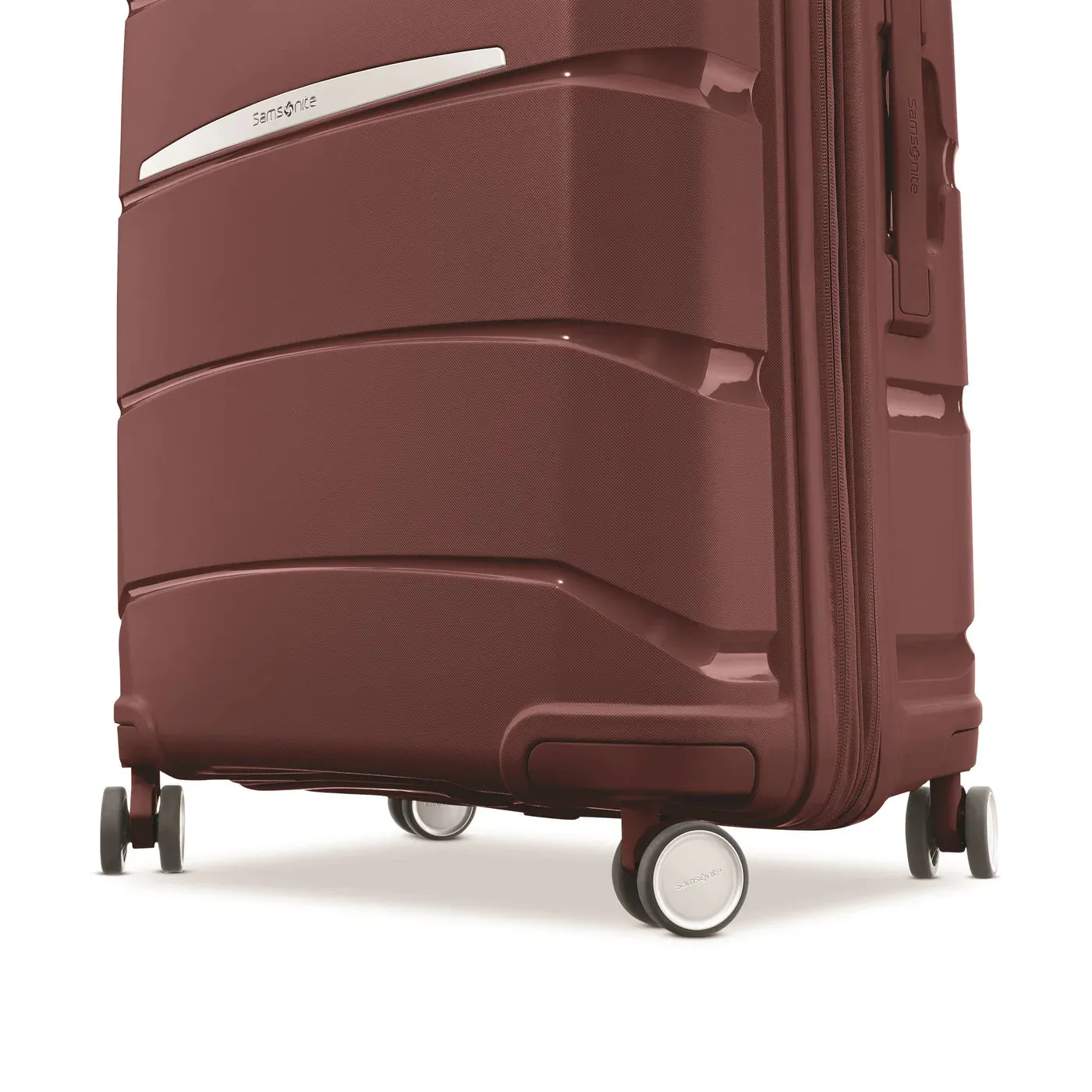 Outline Pro Carry-On Spinner 21"