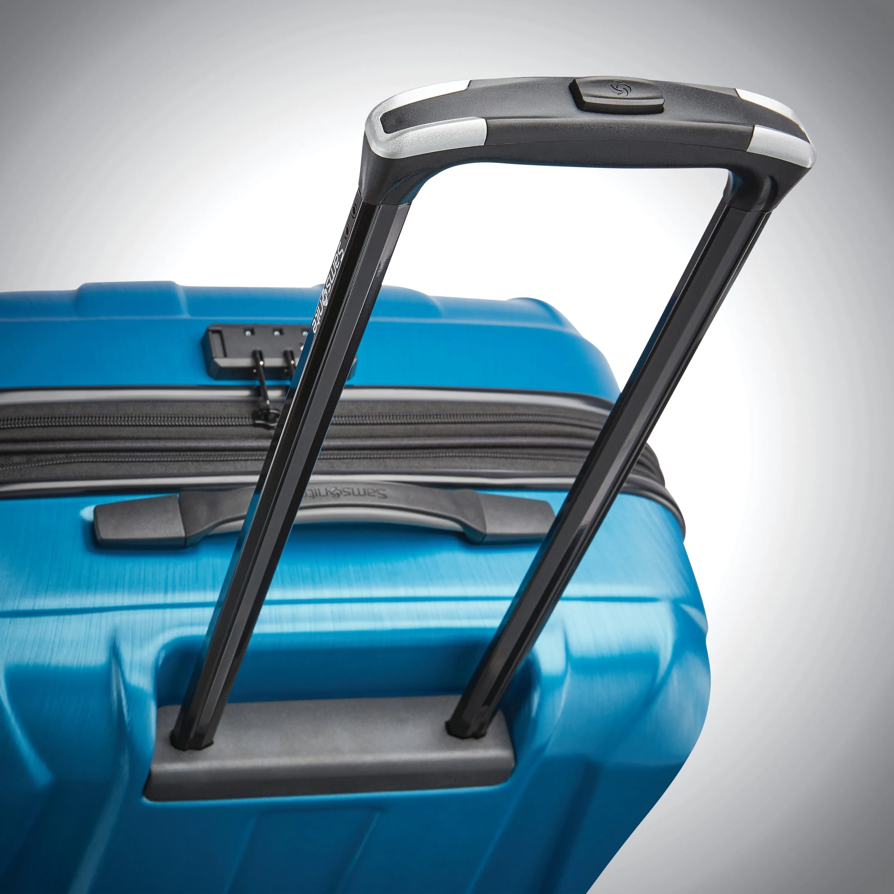 Samsonite Centric 2 Expandable Hardside Luggage with Dual Spinner Wheels