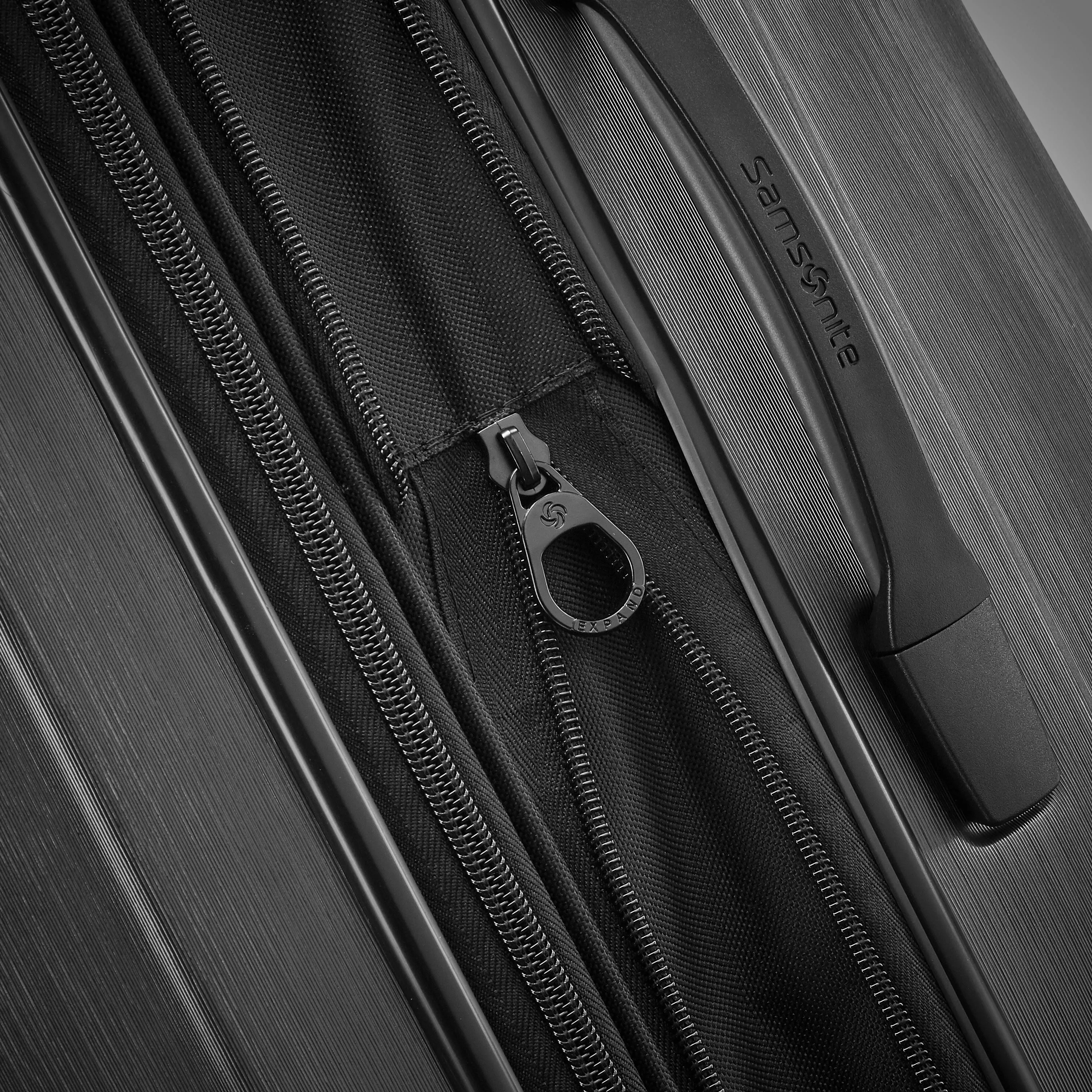 Samsonite Centric 2 Expandable Hardside Luggage with Dual Spinner Wheels