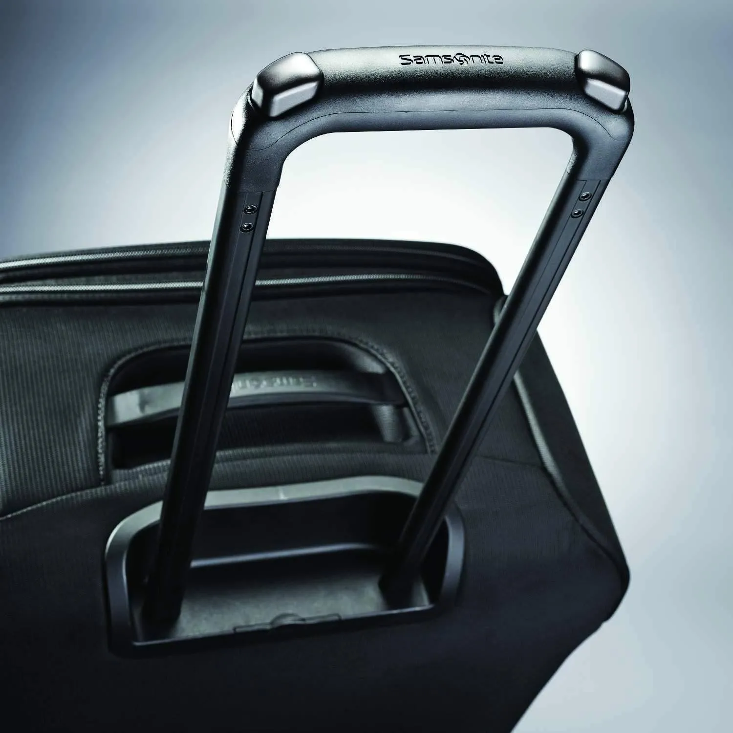 Samsonite Flexis 21" Expandable Spinner