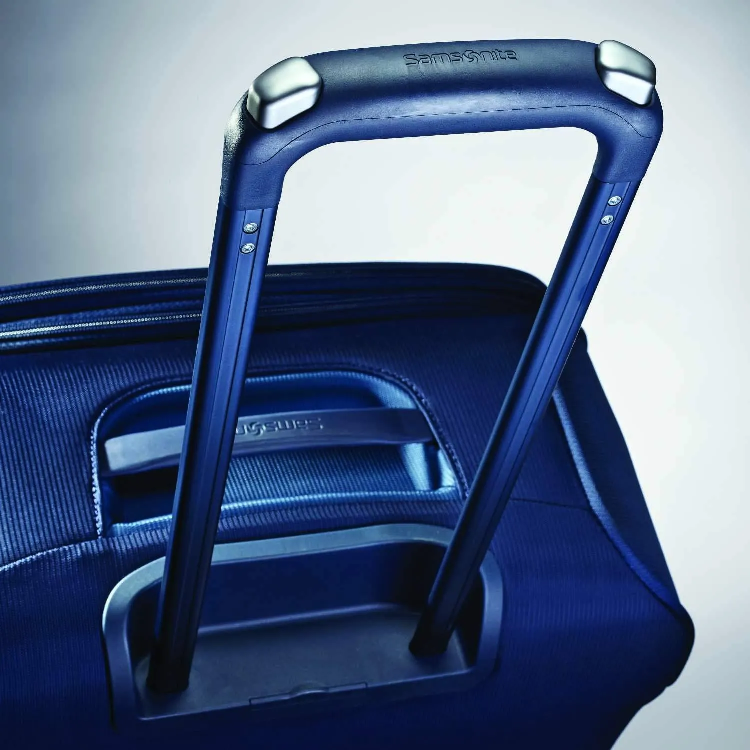 Samsonite Flexis 21" Expandable Spinner