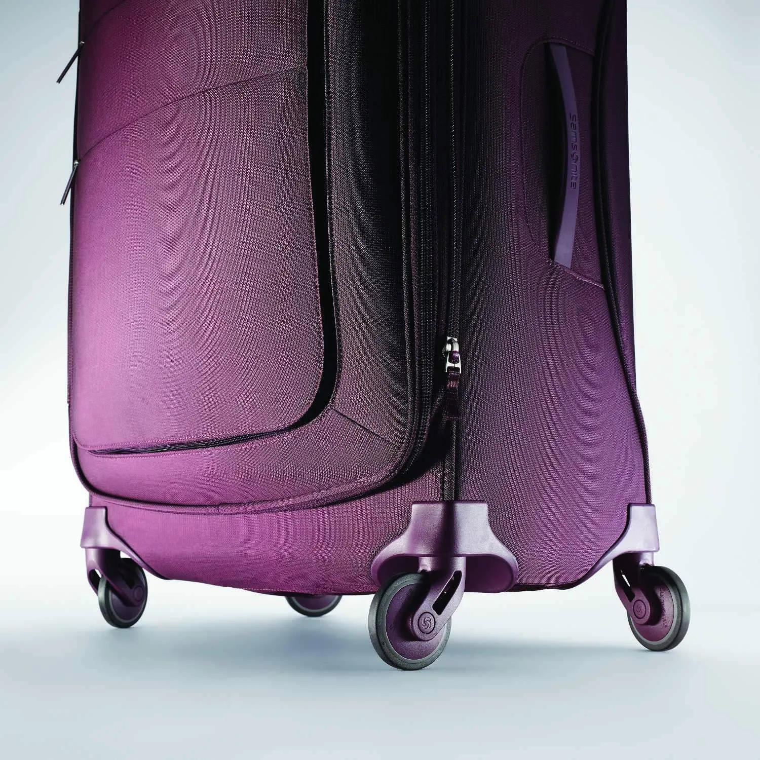Samsonite Flexis 21" Expandable Spinner