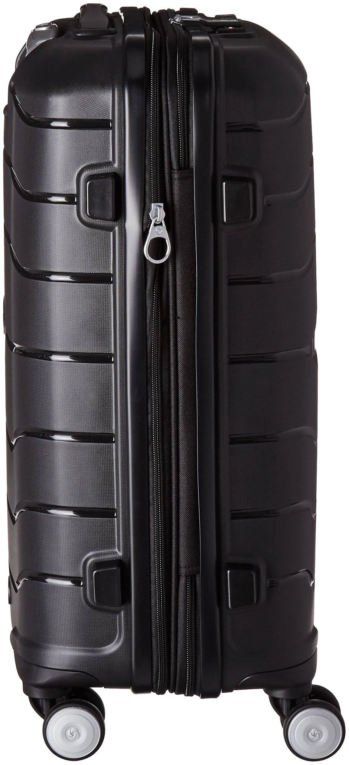 Samsonite Freeform 21" 4-Wheel Carry-On Luggage