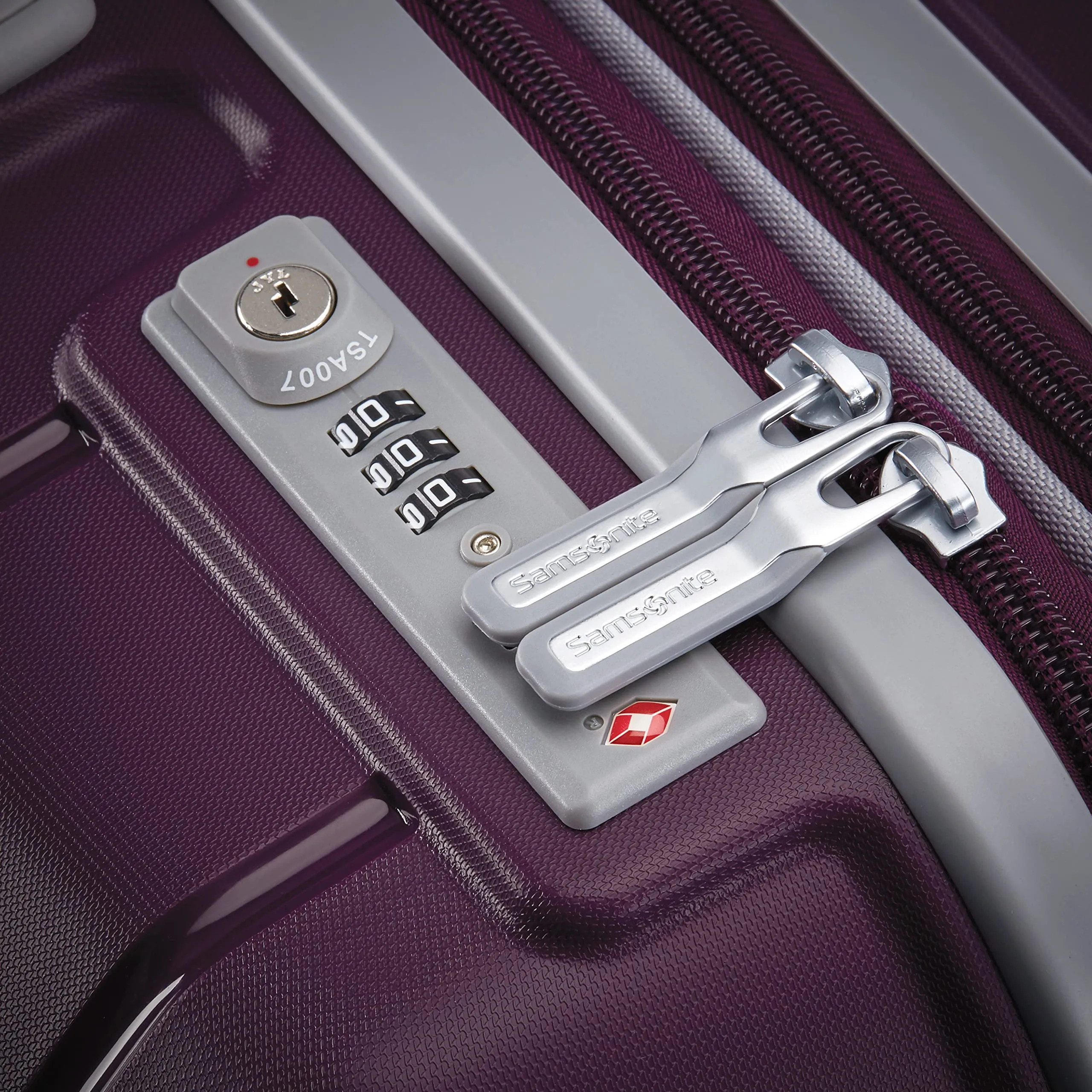 Samsonite Freeform 21" 4-Wheel Carry-On Luggage