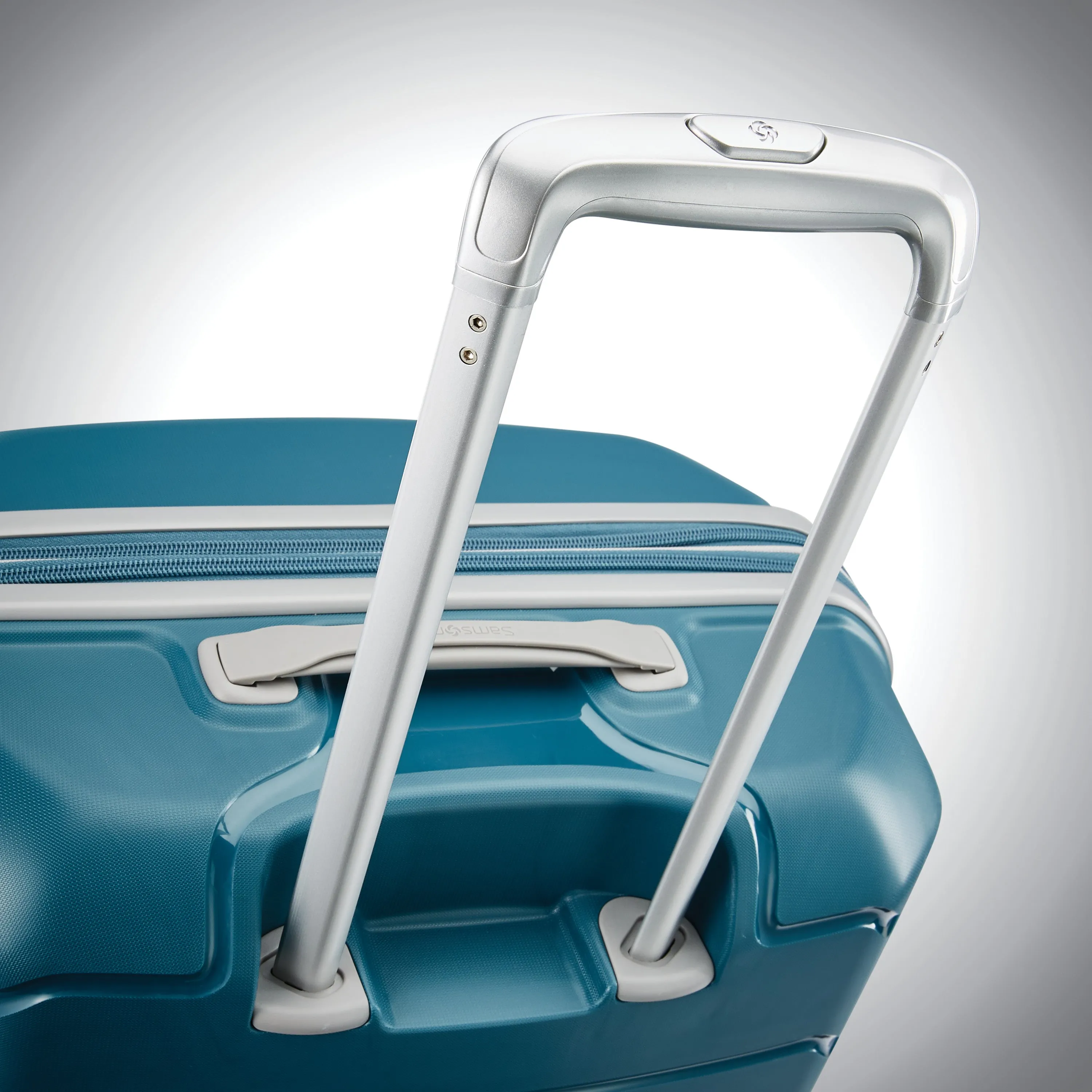 Samsonite Freeform 28" 4-Wheel Large Luggage