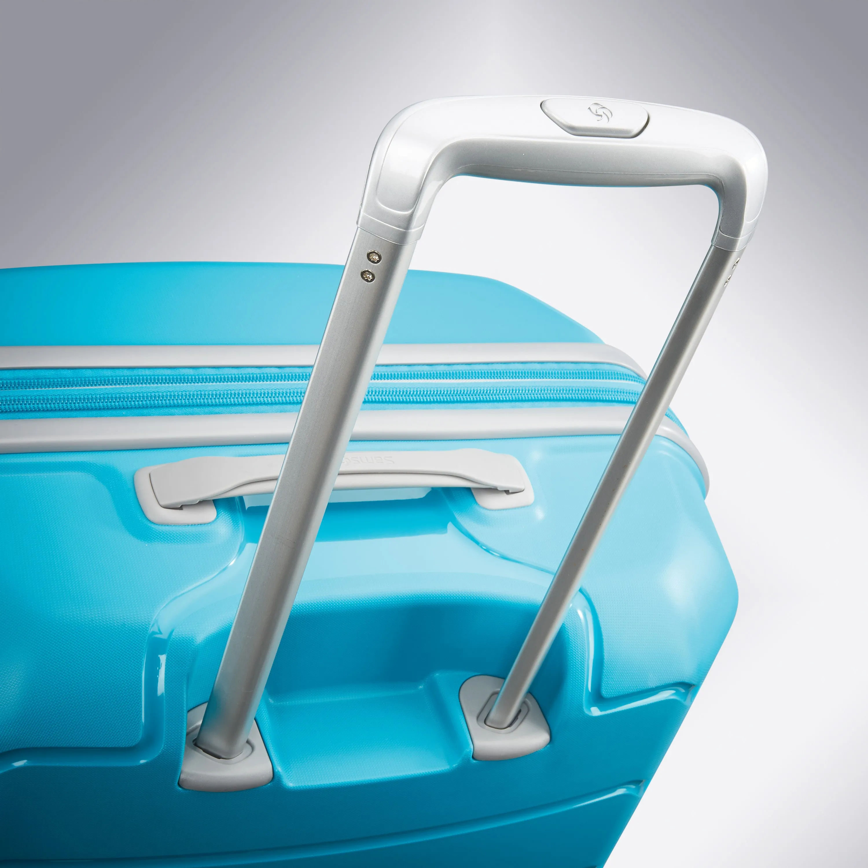 Samsonite Freeform 28" 4-Wheel Large Luggage