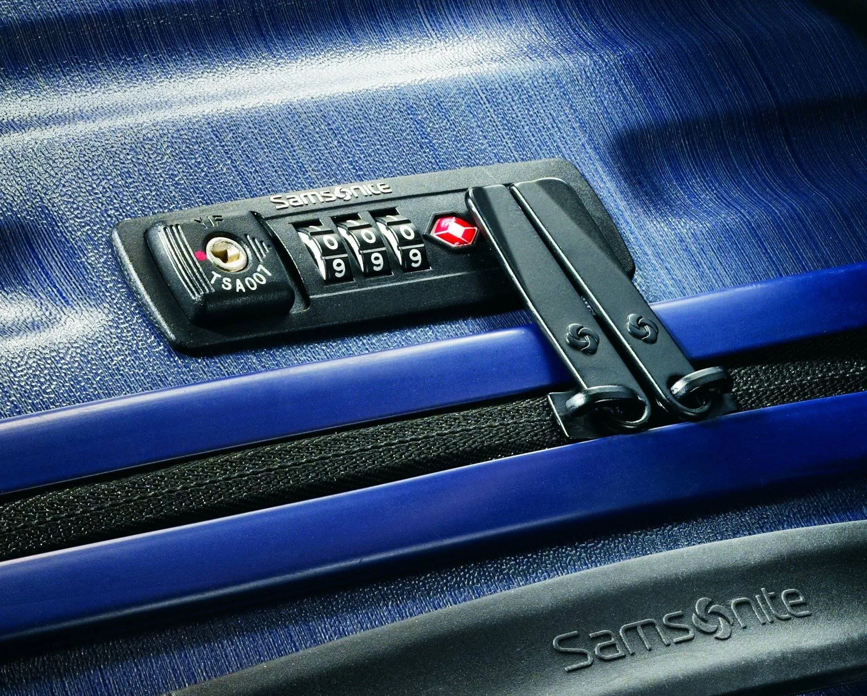 Samsonite Inova 20" 4-Wheel Carry-On Luggage