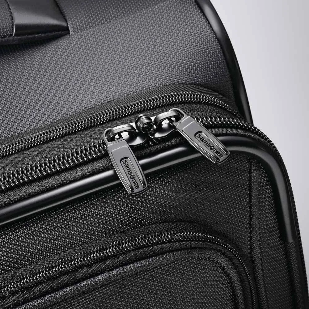 Samsonite Leverage LTE 29" 4-Wheel Large Luggage