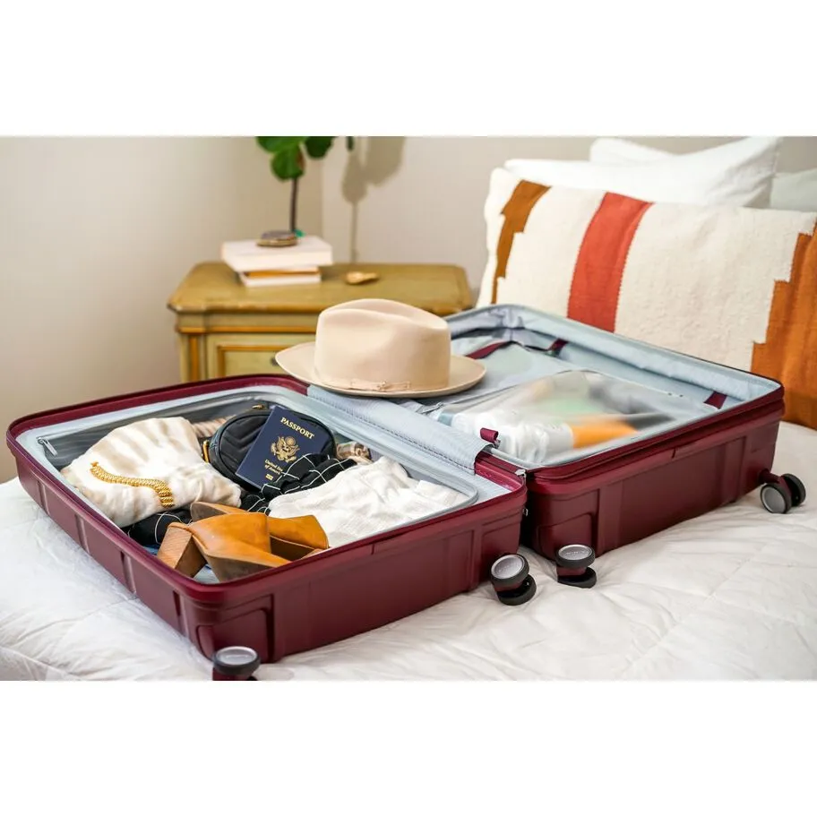 Samsonite Outline Pro Medium Expandable Spinner