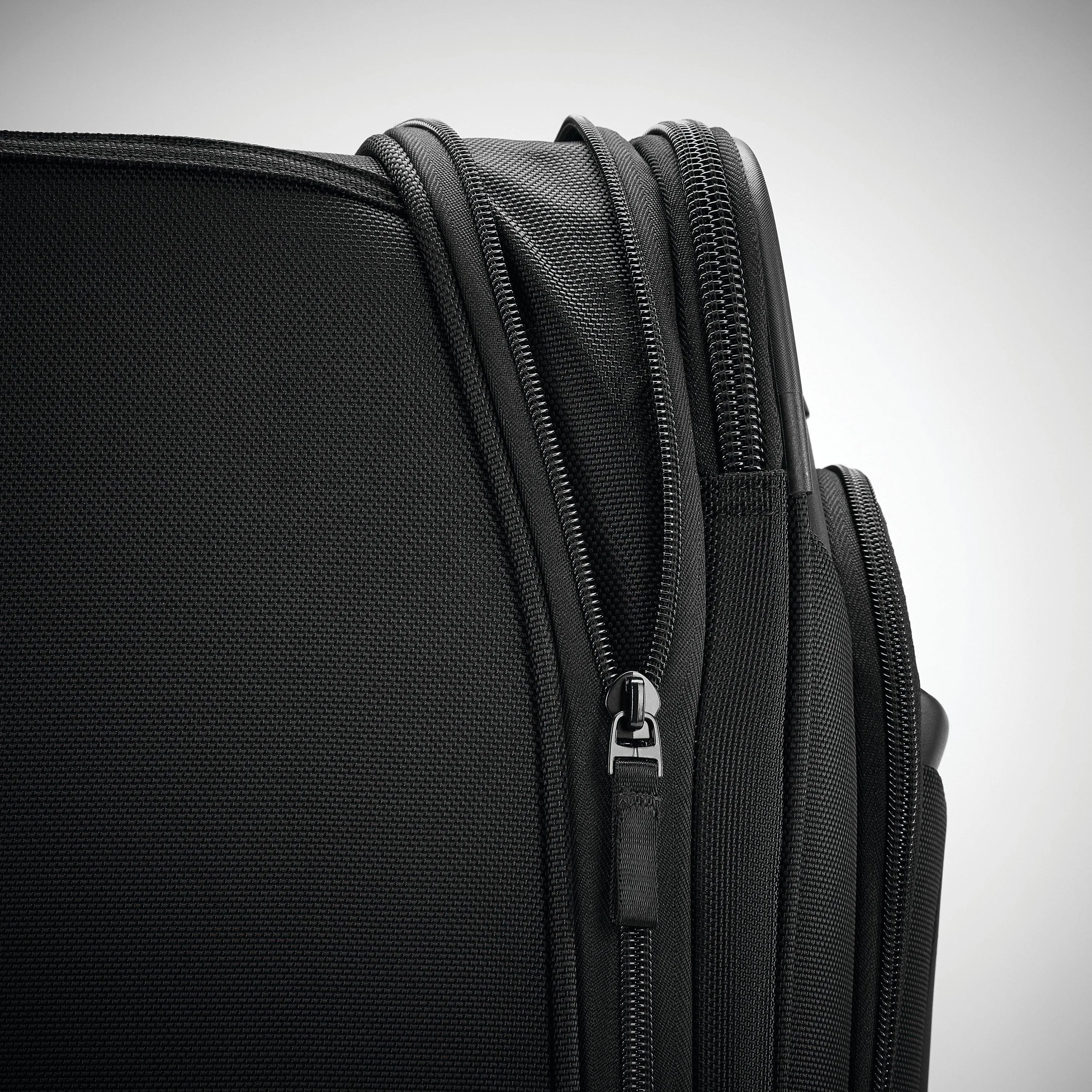 Samsonite PRO Expandable Spinners