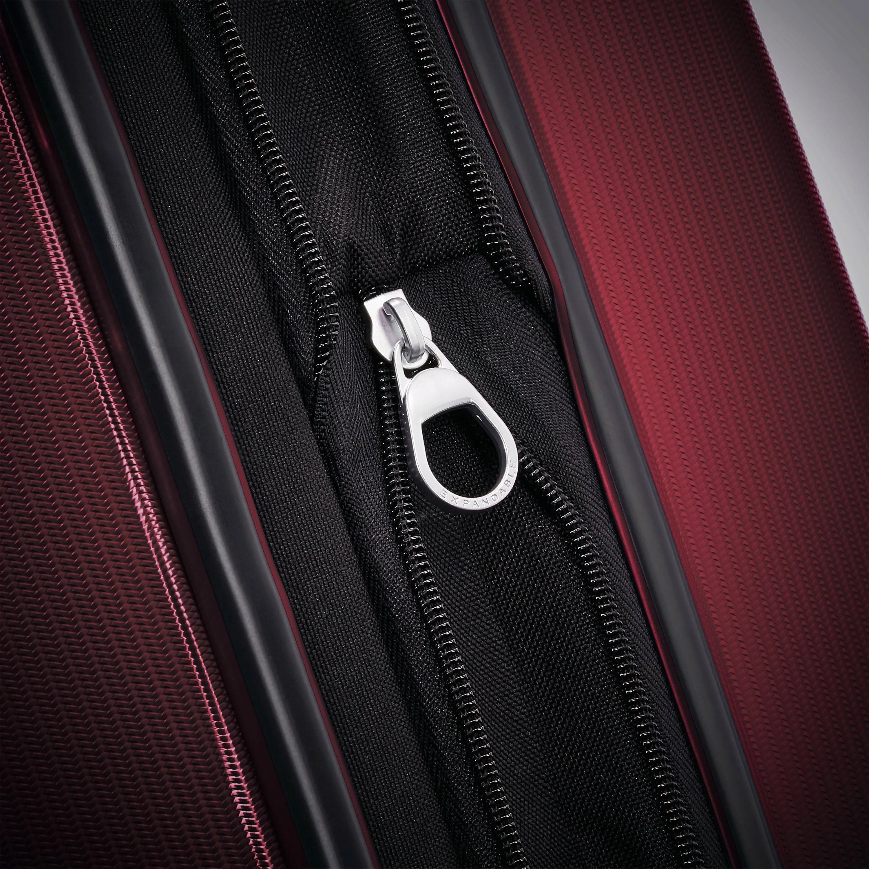 Samsonite Winfield 3 DLX Carry-On 20-Inch 4-Wheel Carry-On Luggage