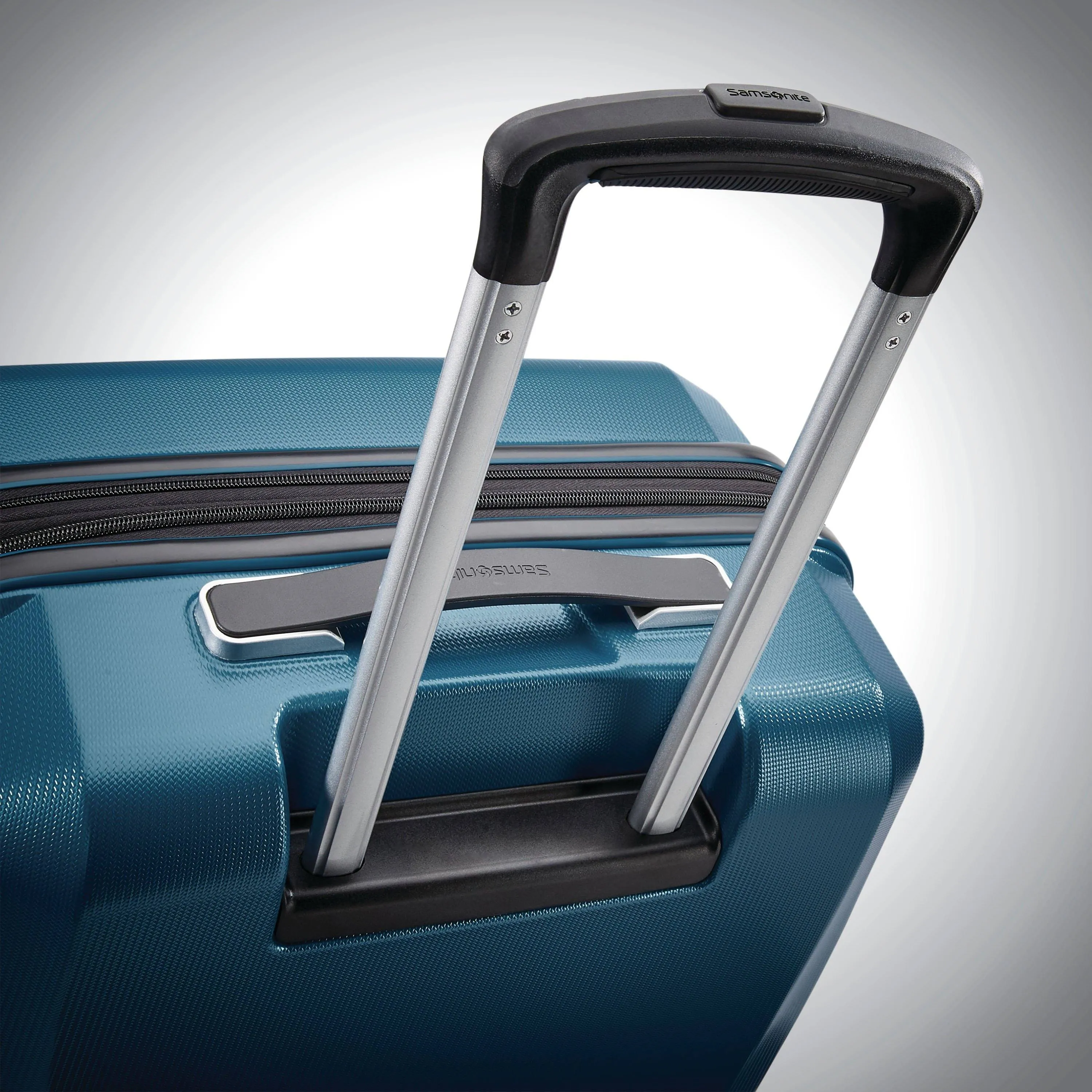 Samsonite Winfield 3 DLX Carry-On 20-Inch 4-Wheel Carry-On Luggage