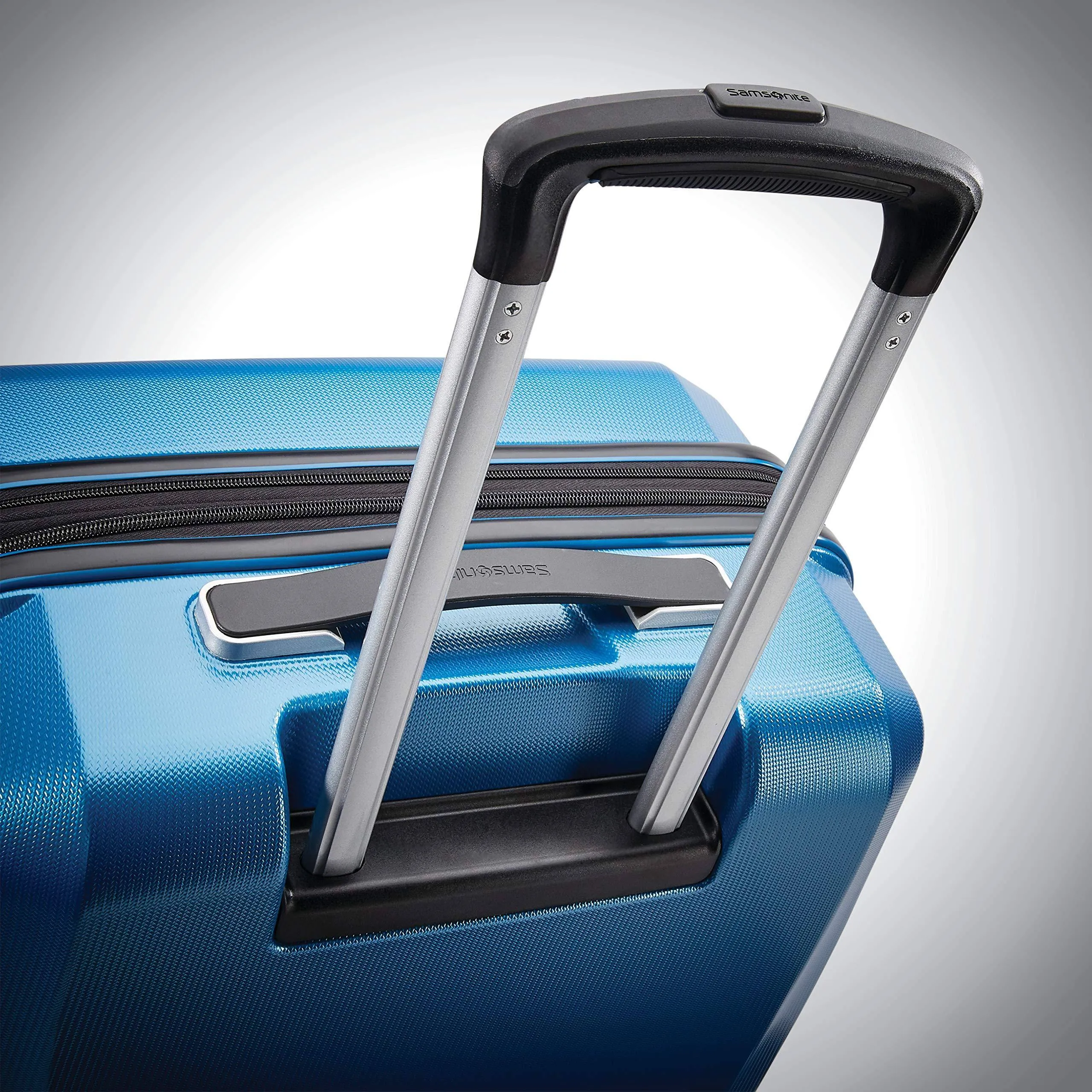 Samsonite Winfield 3 DLX Carry-On 20-Inch 4-Wheel Carry-On Luggage