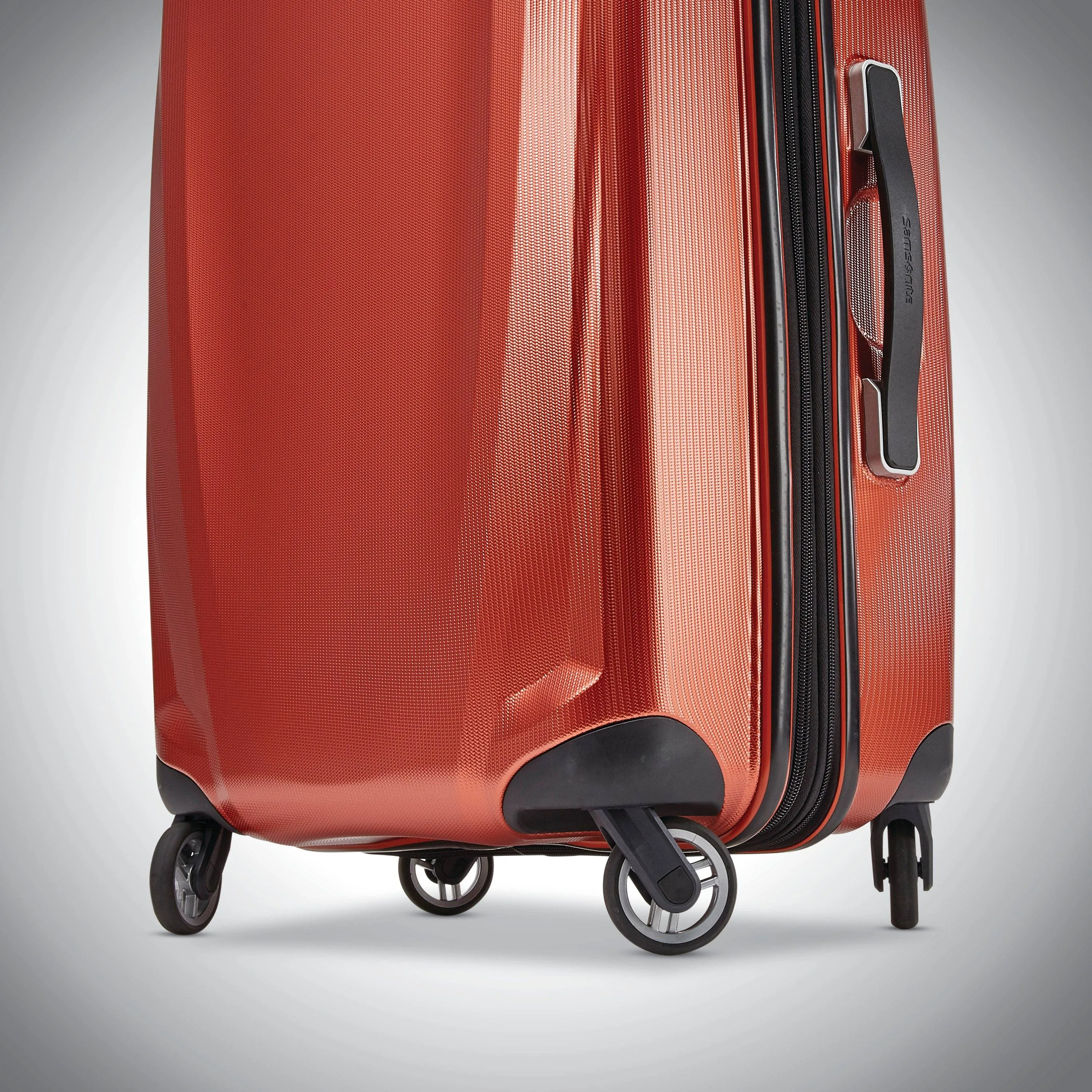 Samsonite Winfield 3 DLX Carry-On 20-Inch 4-Wheel Carry-On Luggage