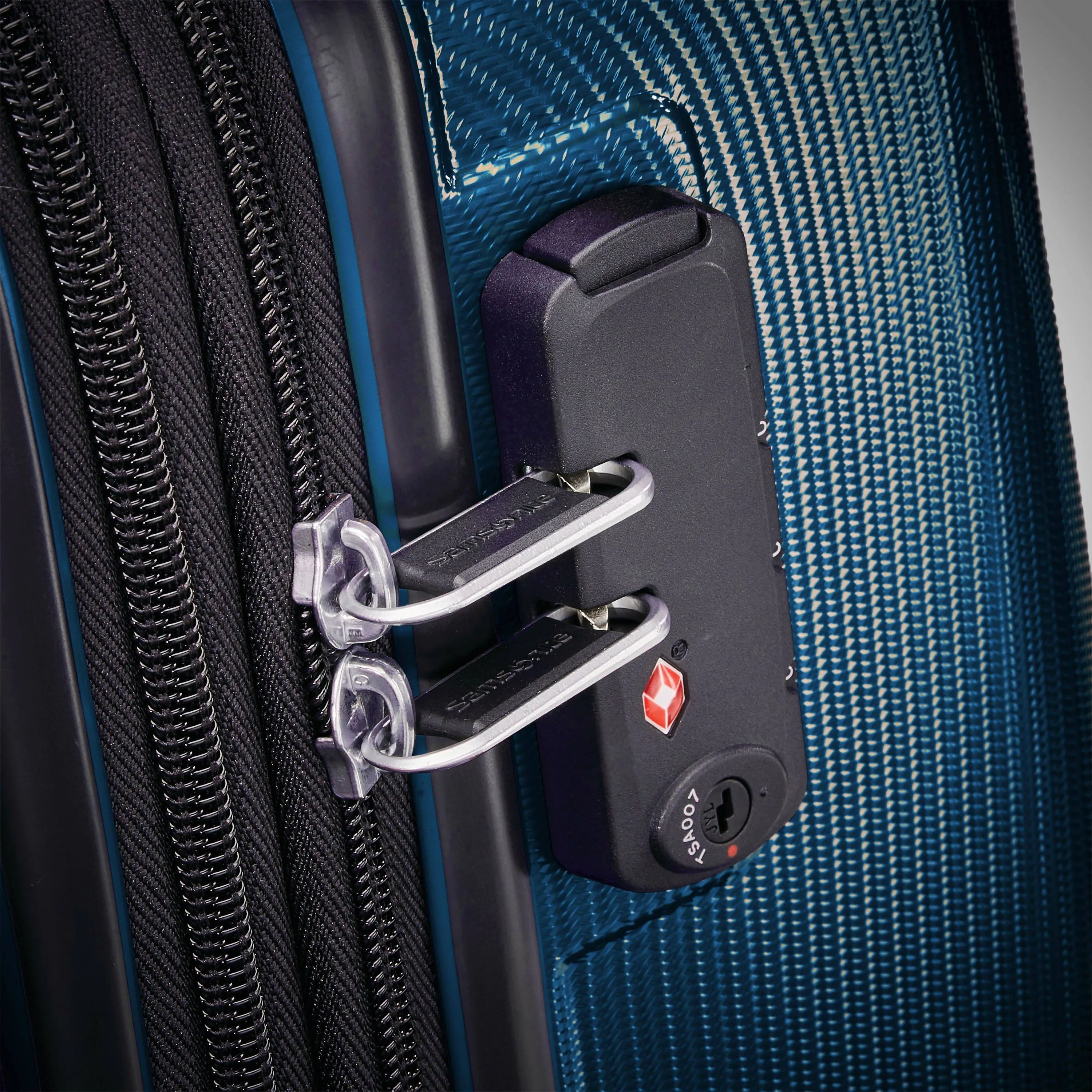 Samsonite Winfield 3 DLX Carry-On 20-Inch 4-Wheel Carry-On Luggage