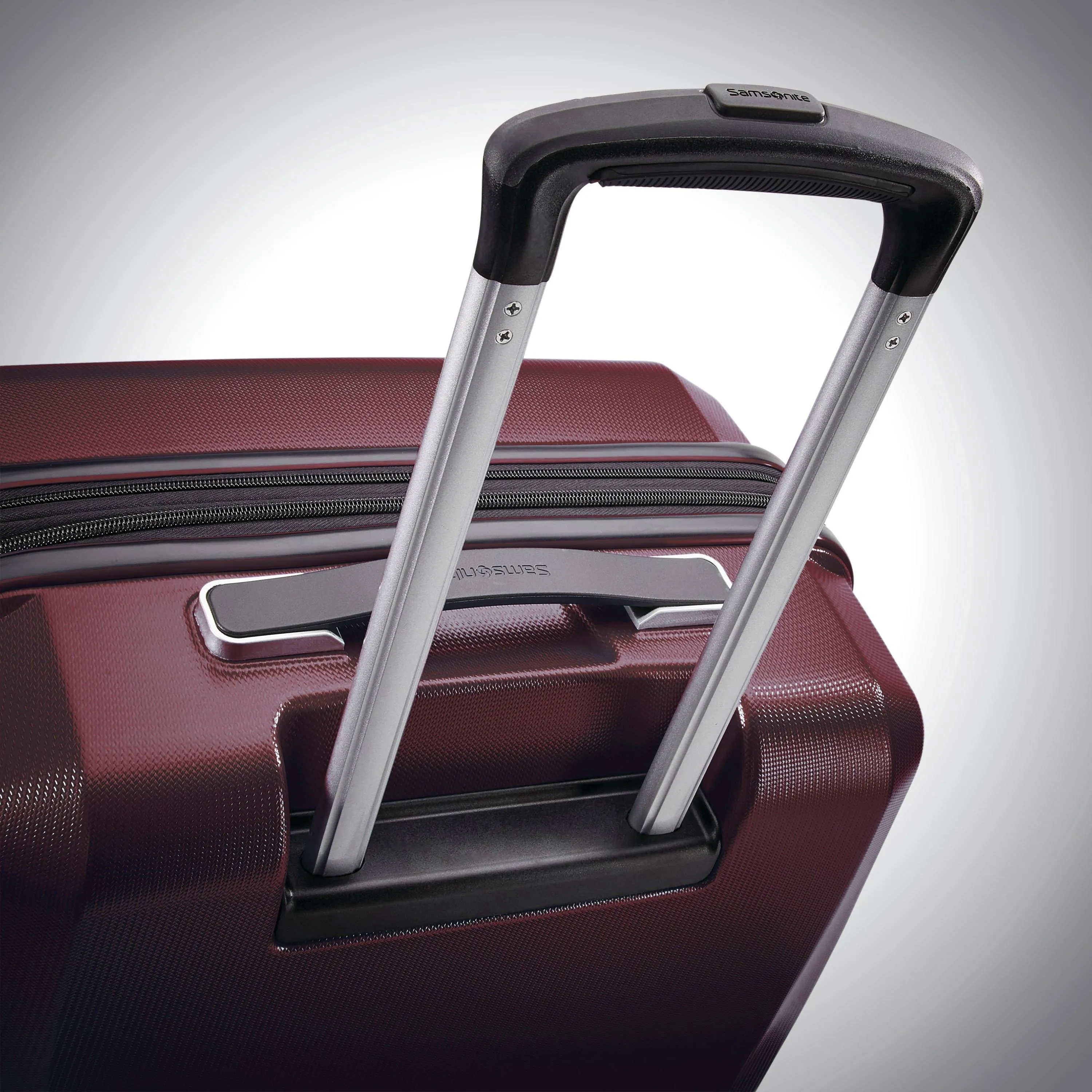 Samsonite Winfield 3 DLX Carry-On 20-Inch 4-Wheel Carry-On Luggage