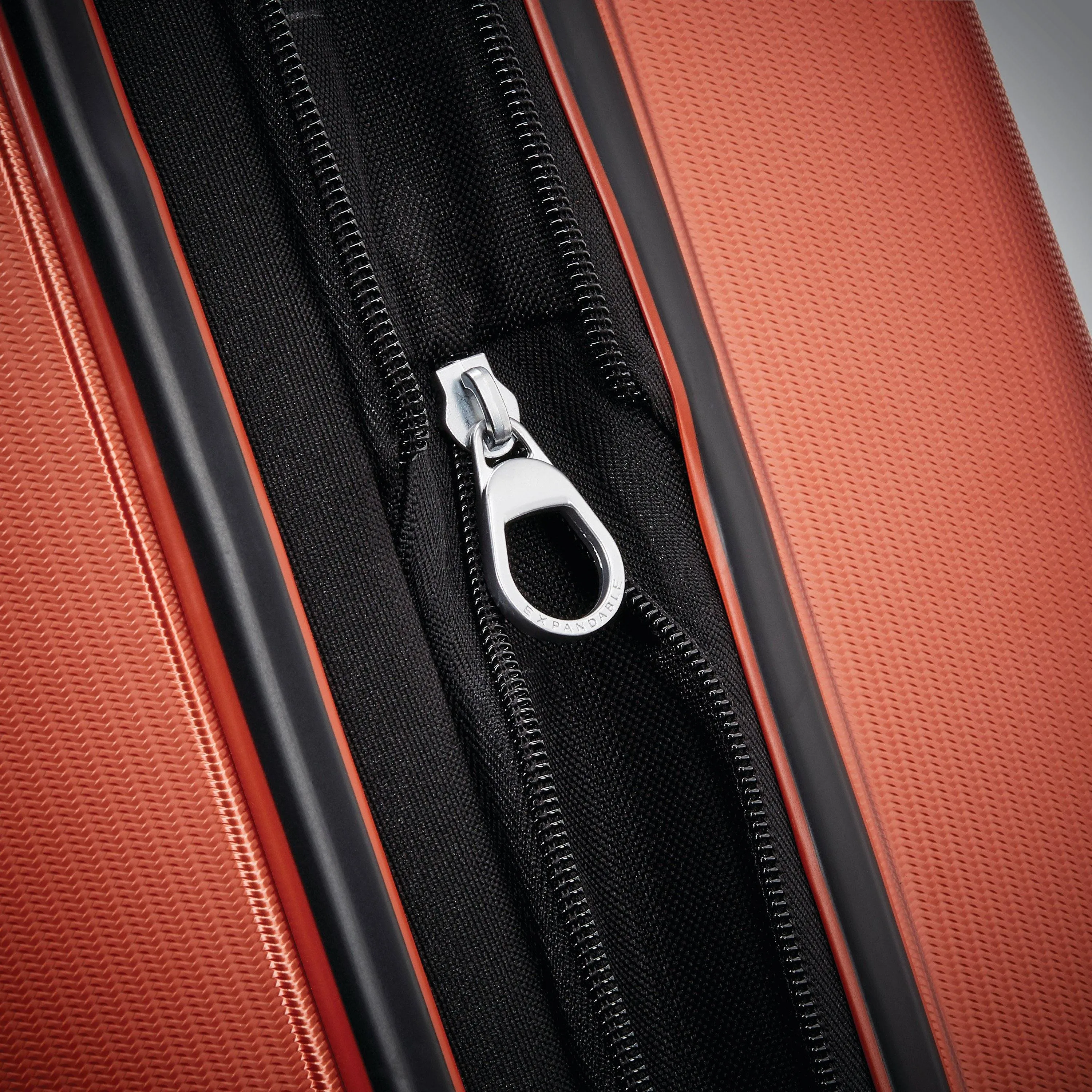 Samsonite Winfield 3 DLX Carry-On 20-Inch 4-Wheel Carry-On Luggage