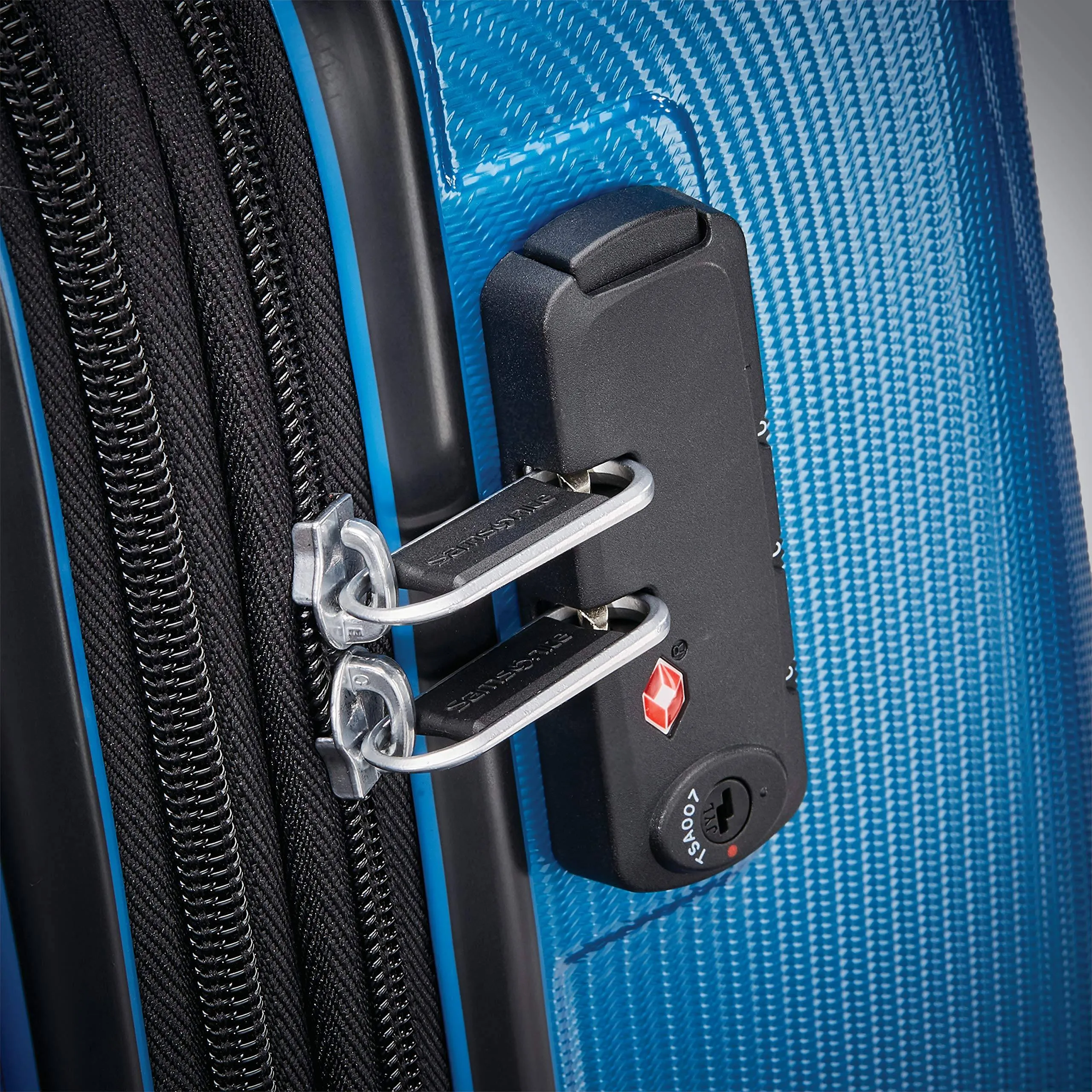 Samsonite Winfield 3 DLX Carry-On 20-Inch 4-Wheel Carry-On Luggage