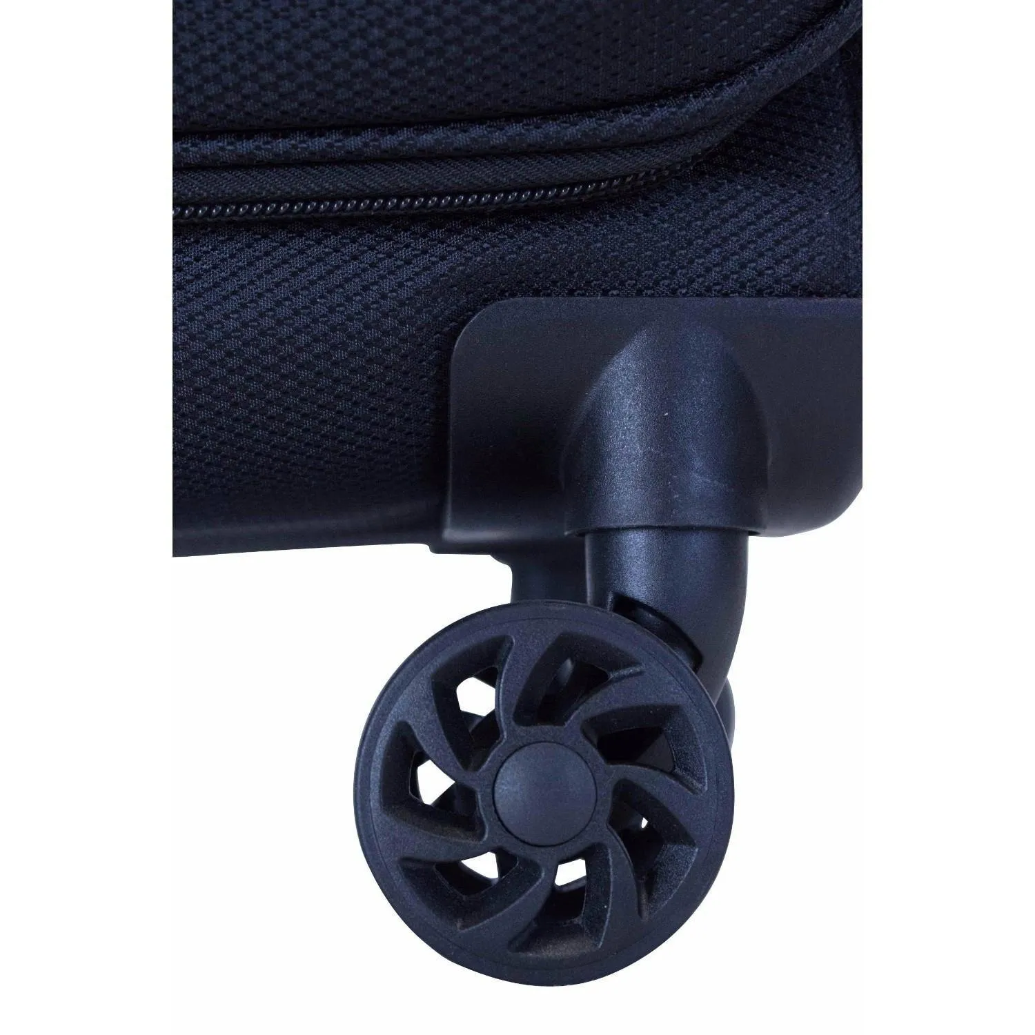 VUE Touring LTE Lightweight Softside Spinner Luggage