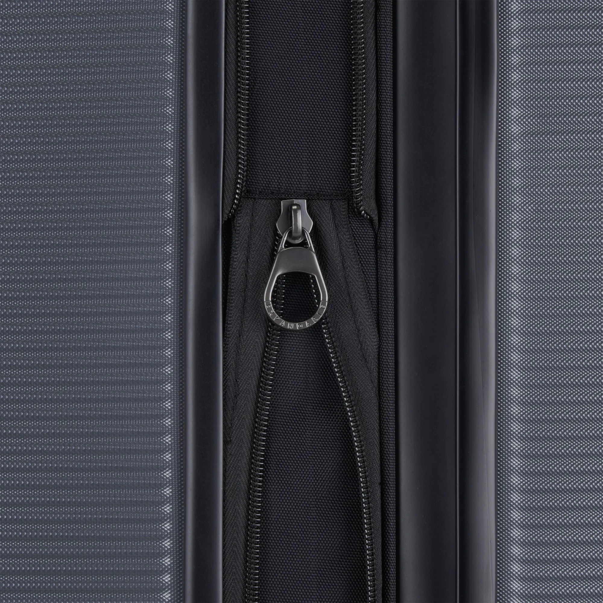 Wellington Carry-On