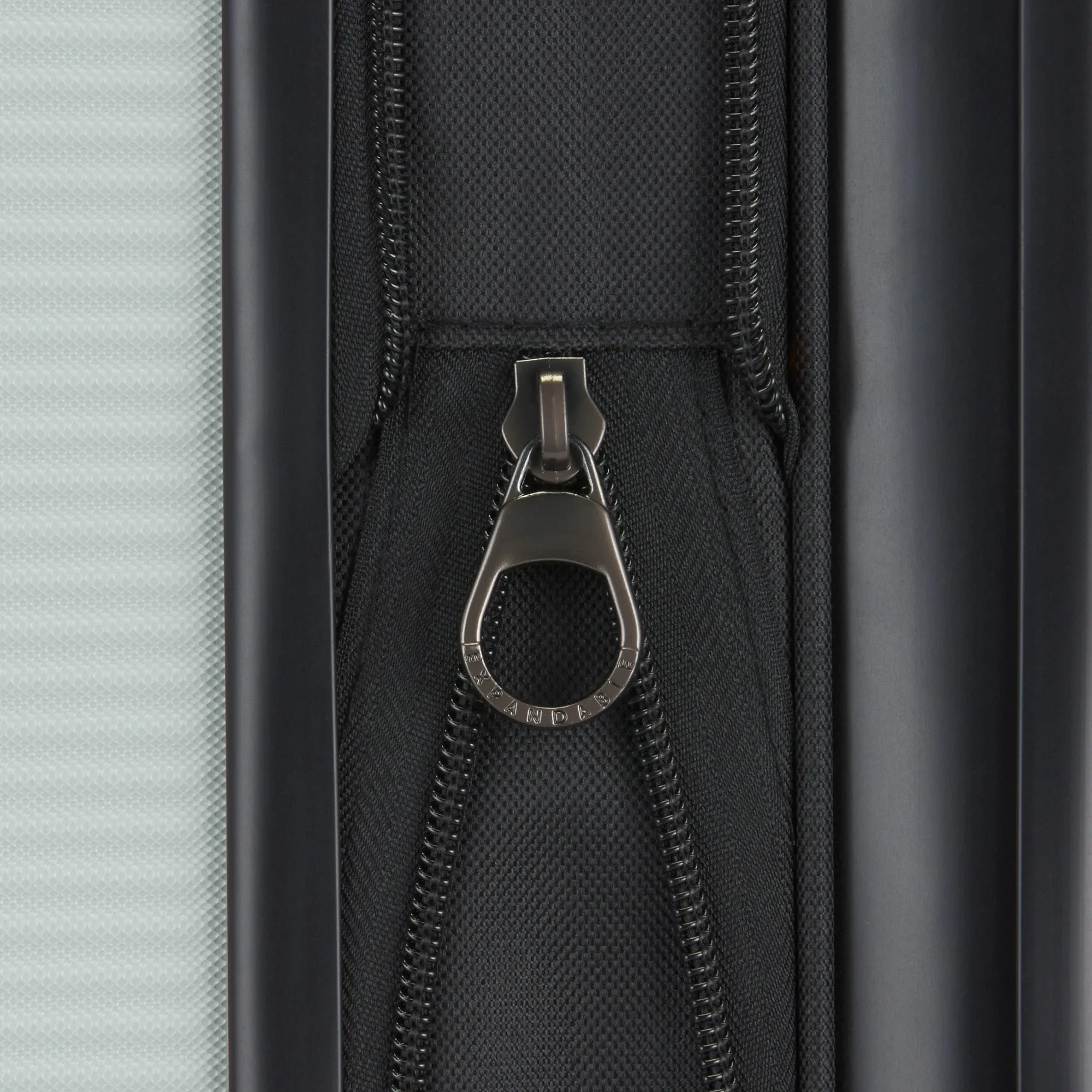 Wellington Carry-On