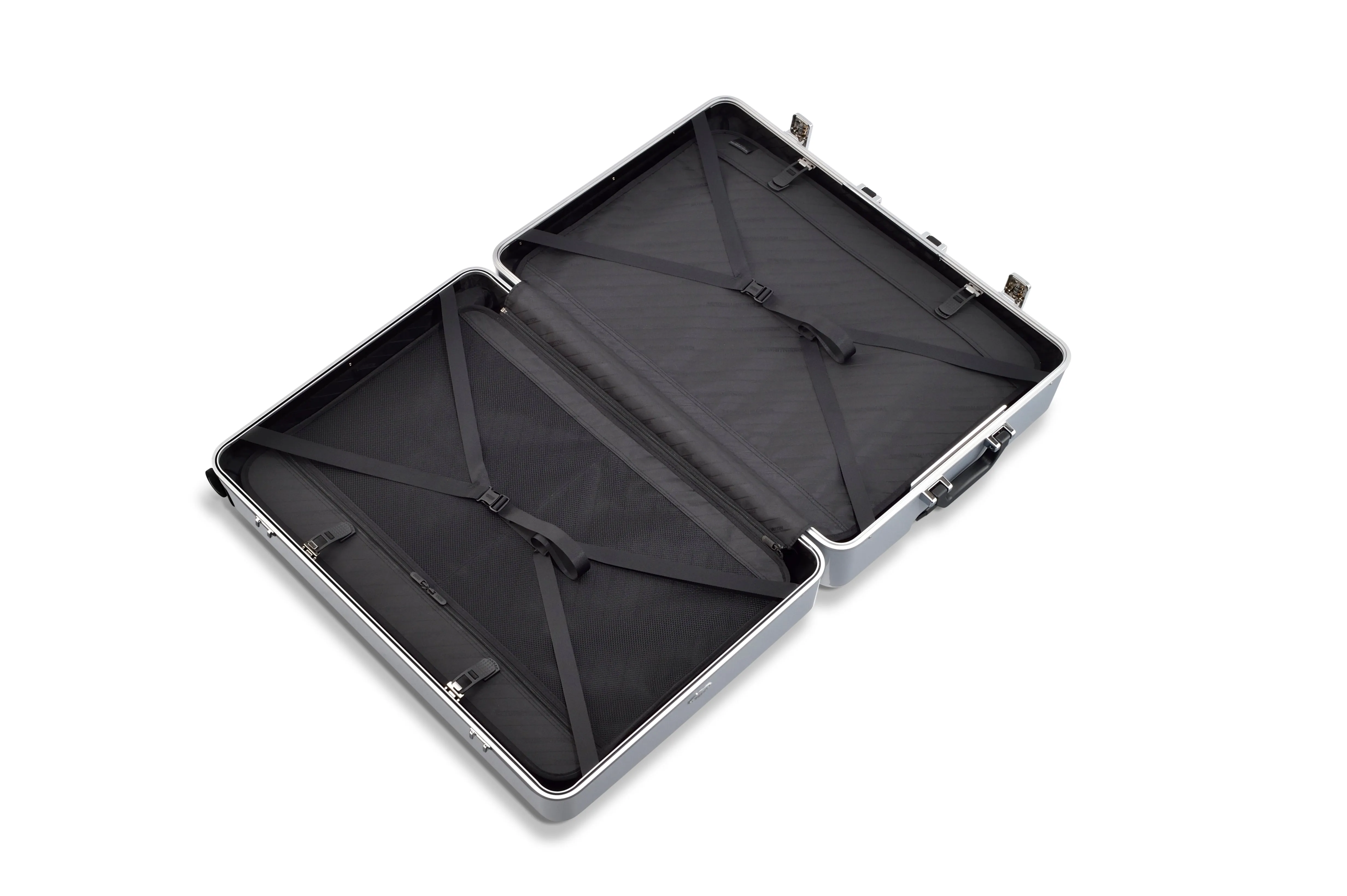 ZERO Halliburton Classic Polycarbonate 2.0 30" 4-Wheel Large Luggage