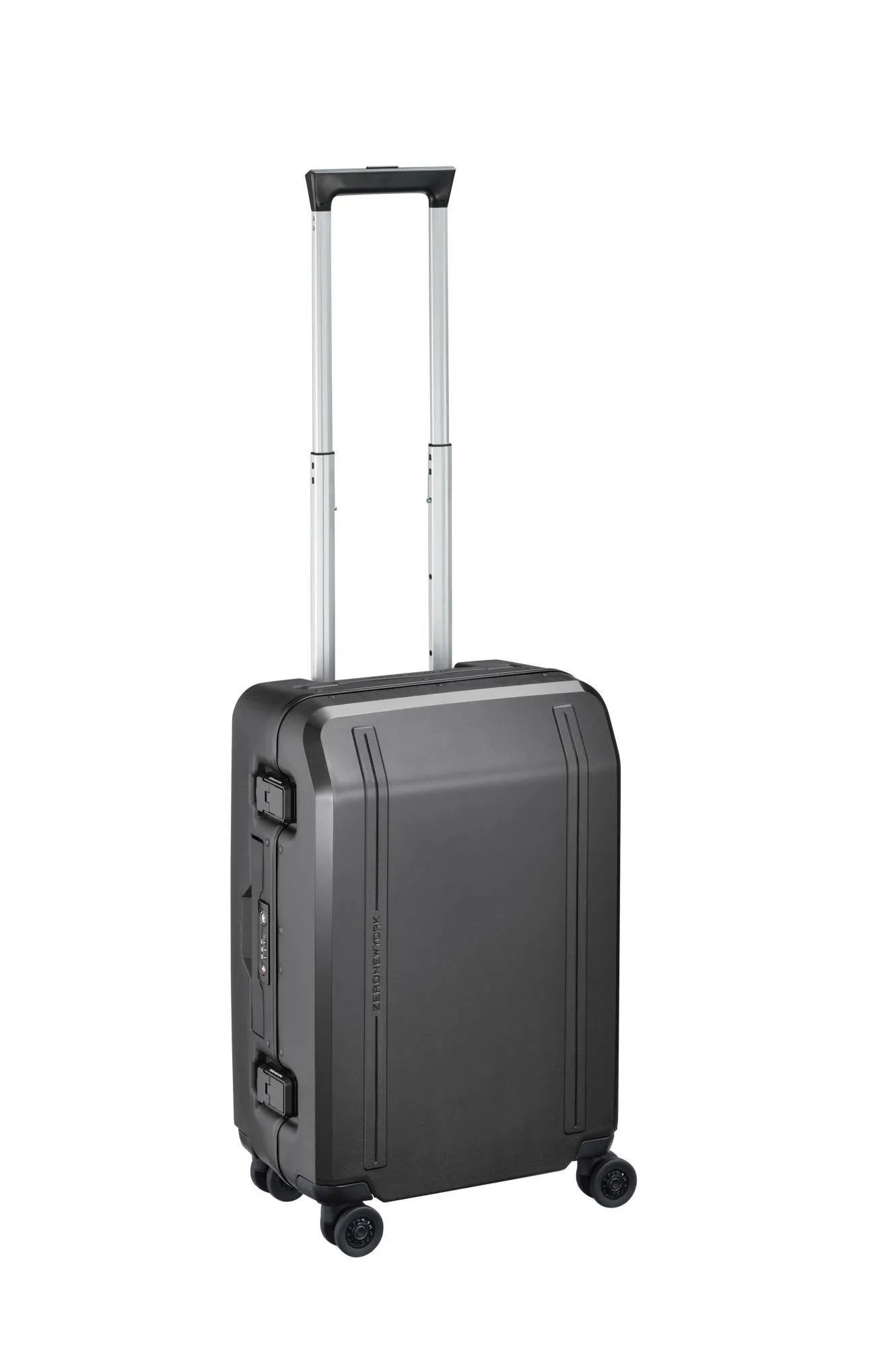 ZERO Halliburton Zero New York Travelers 19" 4-Wheel Carry-On Luggage