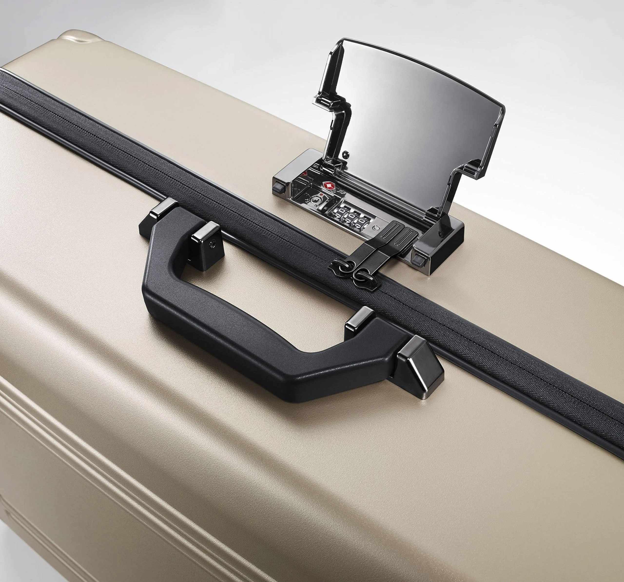 ZERO Halliburton Zro 22" Domestic Carry-On 4-Wheel Spinner Zro22-Gm